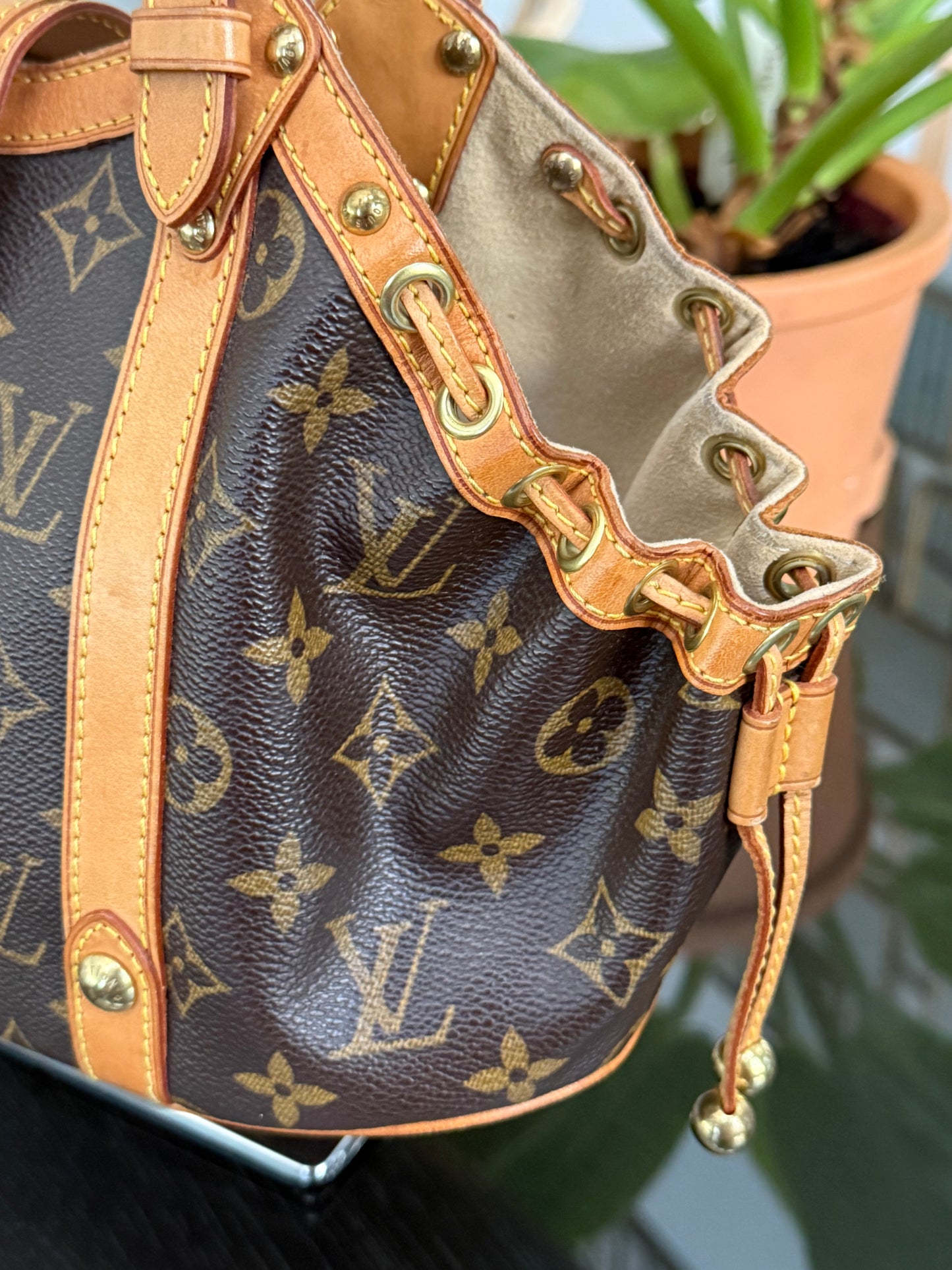 Theda GM in Monogram with Dustbag 🗓️ Year: 2004