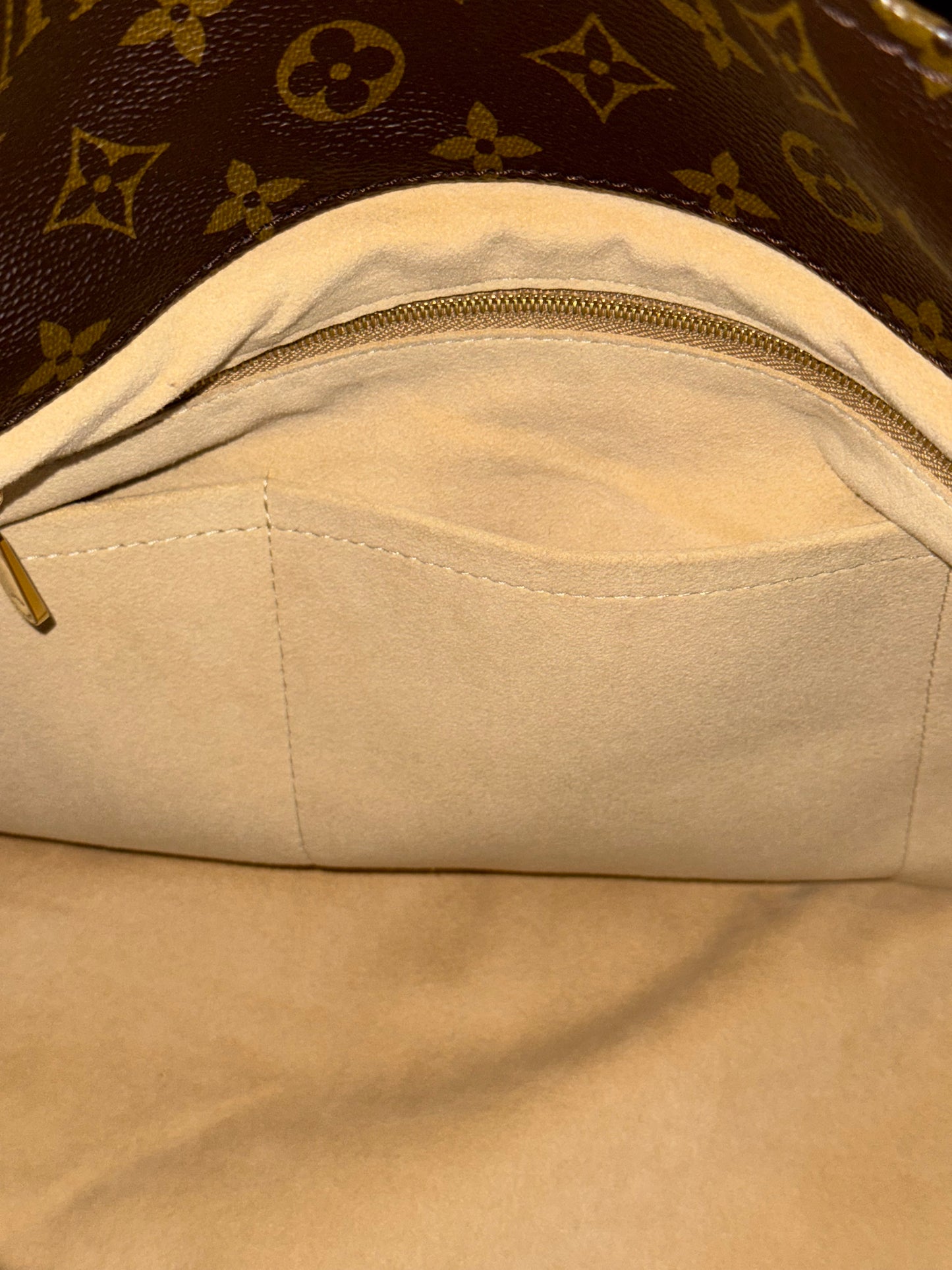 Artsy MM with Dustbag and Insert Organizer - ๐
Year: 2011