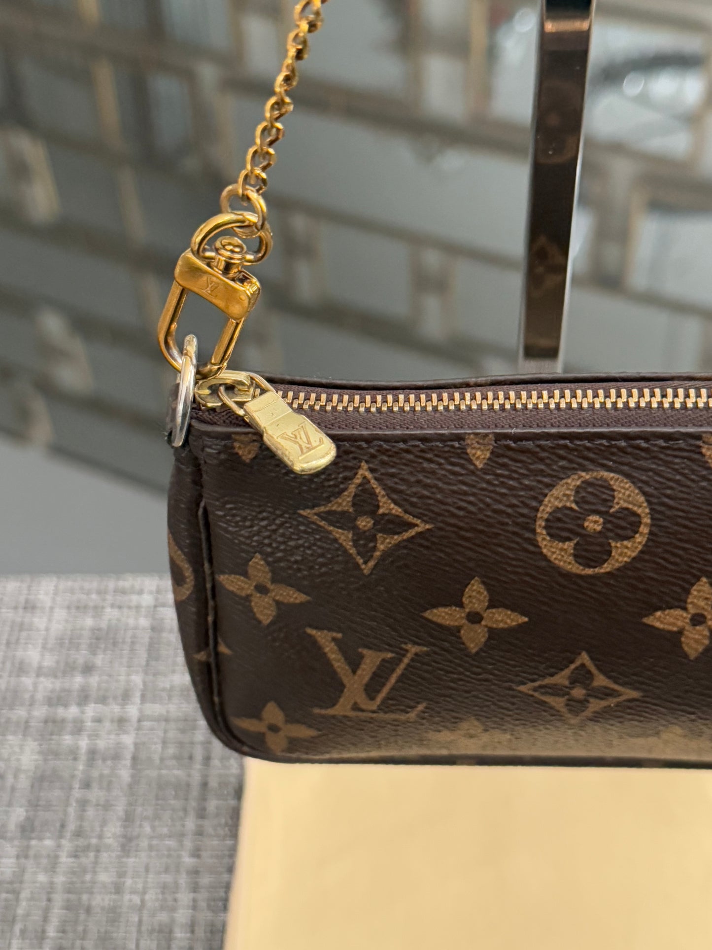 Mini Pochette Accessories with Dustbag - ๐
Year: 2017