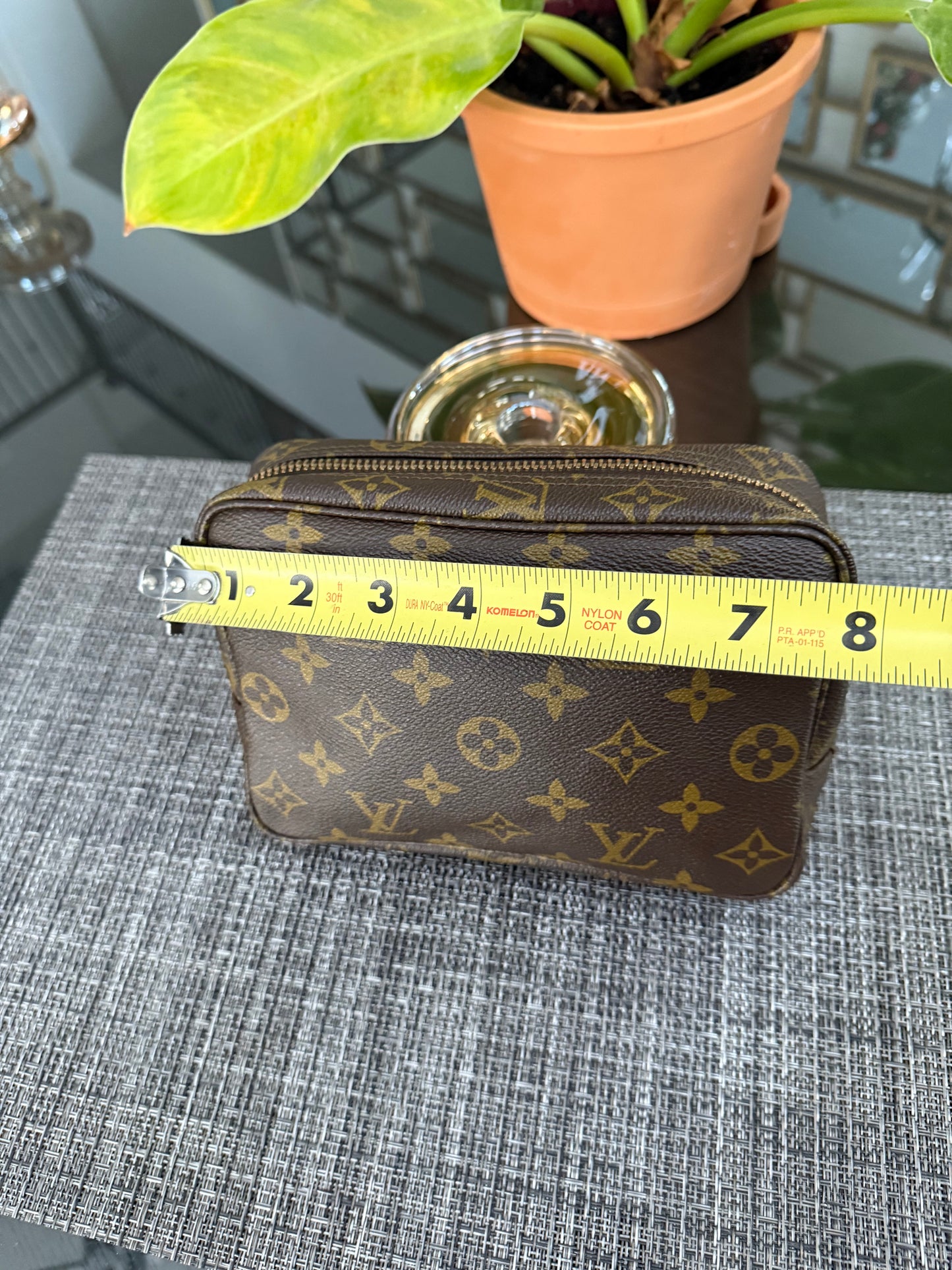 Trousse 18 -Pre Date Code