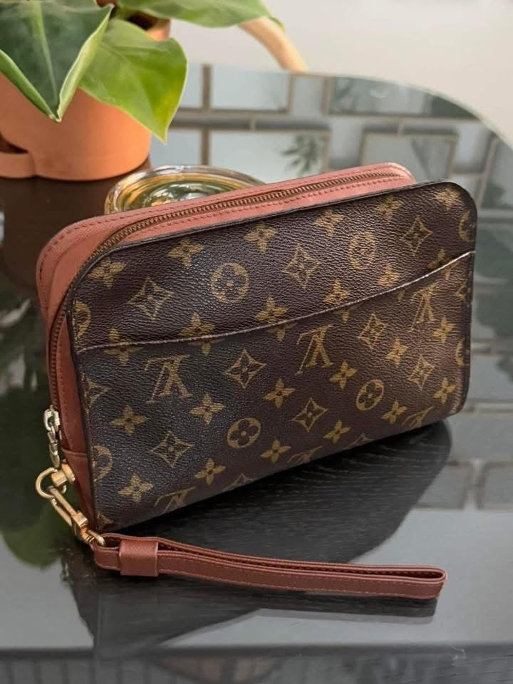 Orsay Clutch -
๐๏ธ Year: 1998