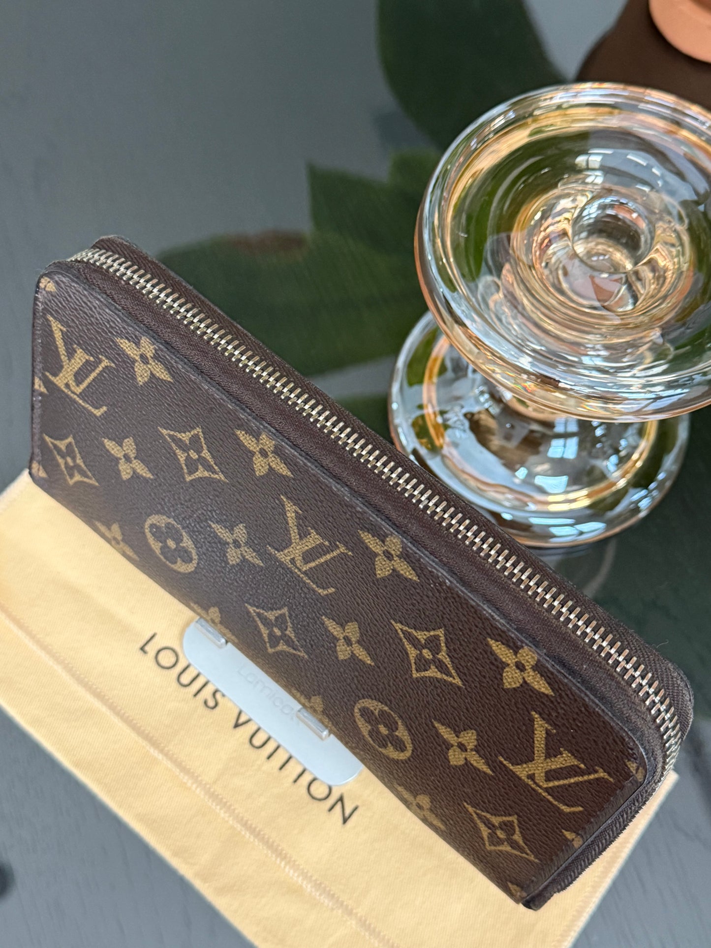 Monogram Zippy Long Wallet with Dustbag 🗓️ Year: 2006