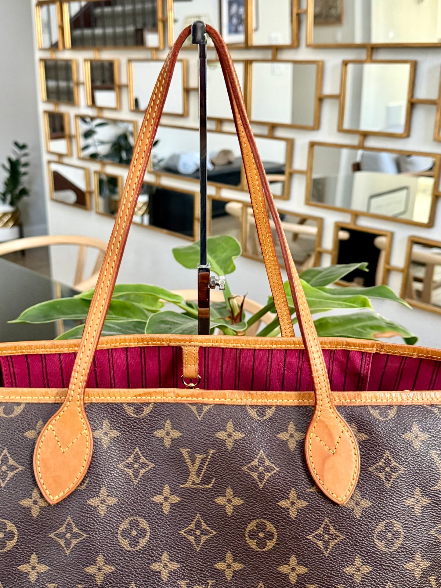 Neverfull GM in Peony with Dustbag 🗓️ Year: 2016