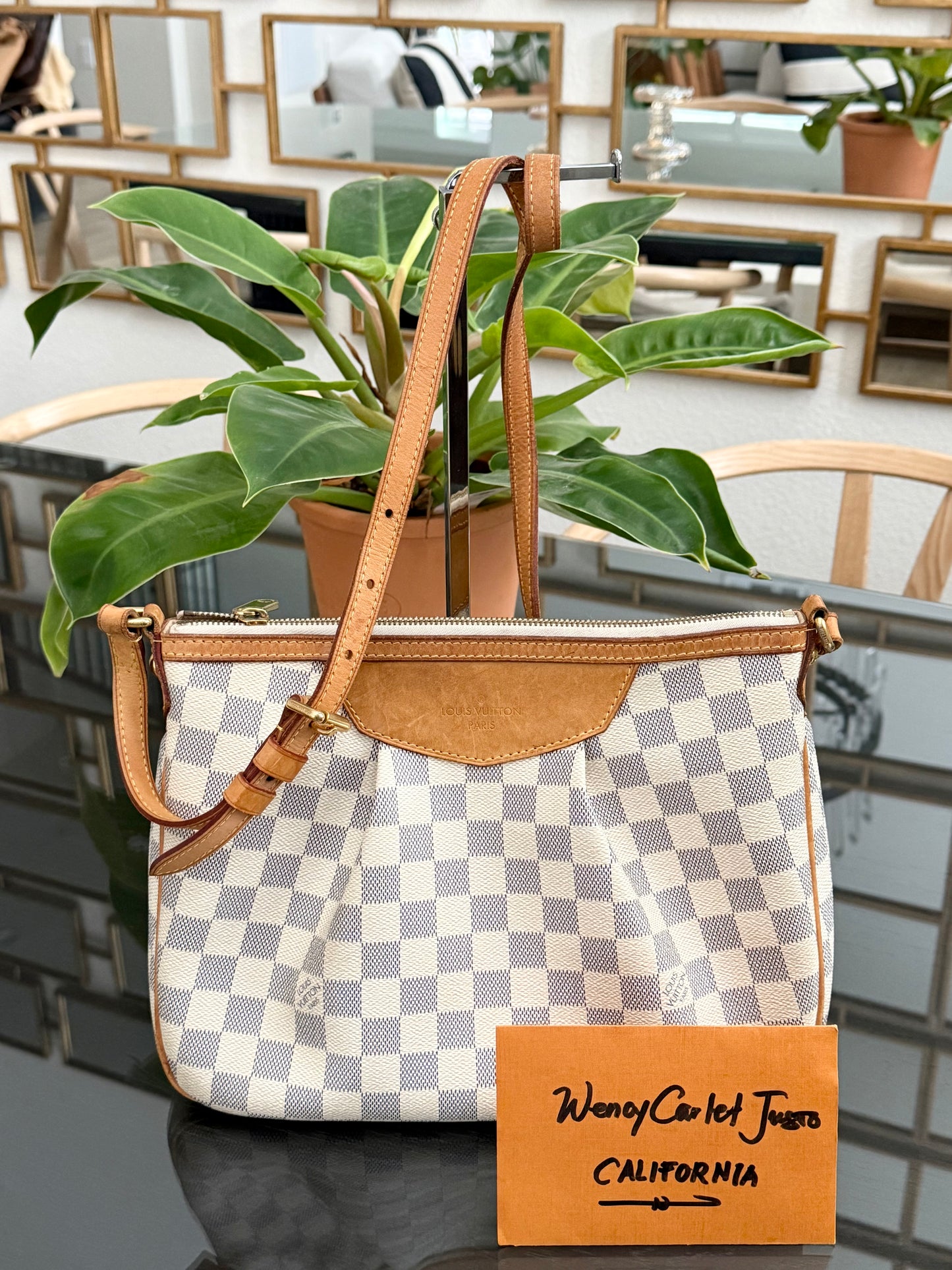 Siracusa PM Crossbody - ๐
Year: 2011