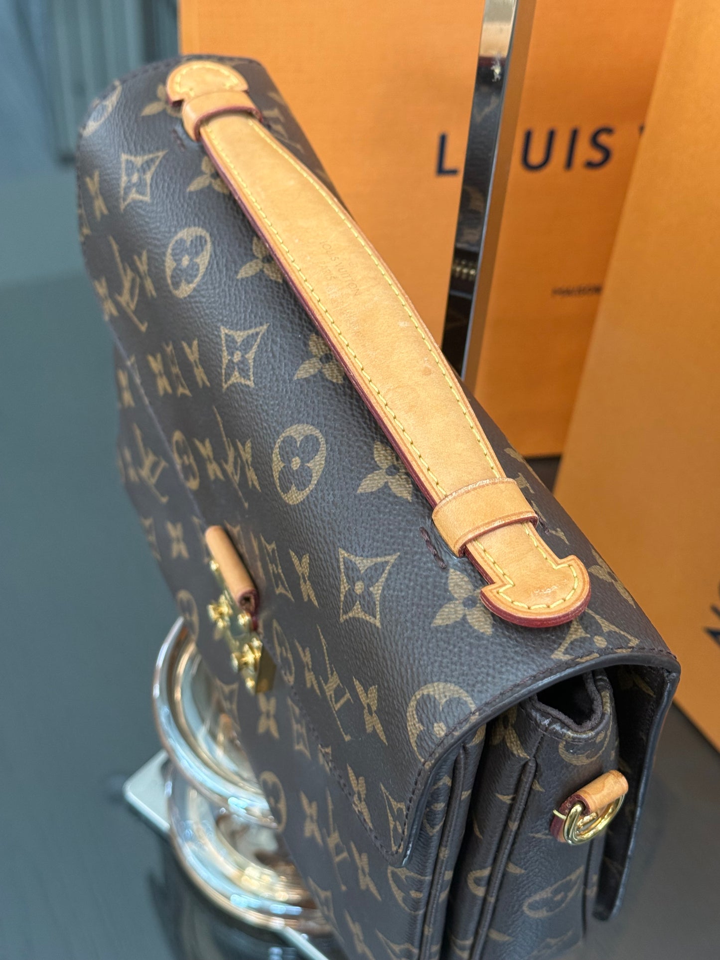 Pochette Metis with Box, Dustbag and Paper bag -Microchip & Authenticed