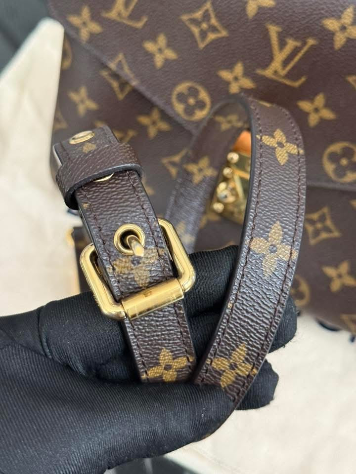 Pochette Metis in Monogram with Box, Dustbag and Paper bag -Year 2015