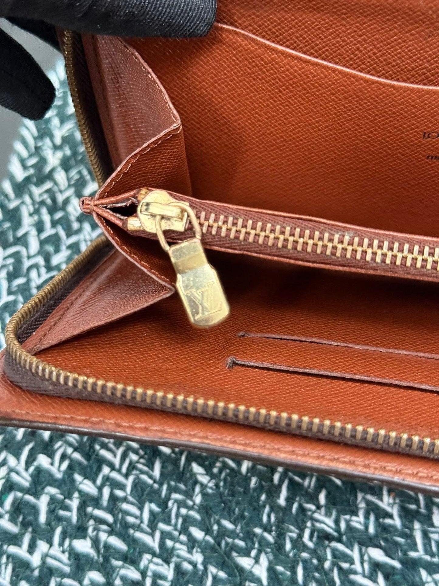 Monogram Zippy Wallet ๐๏ธ Year: 1998