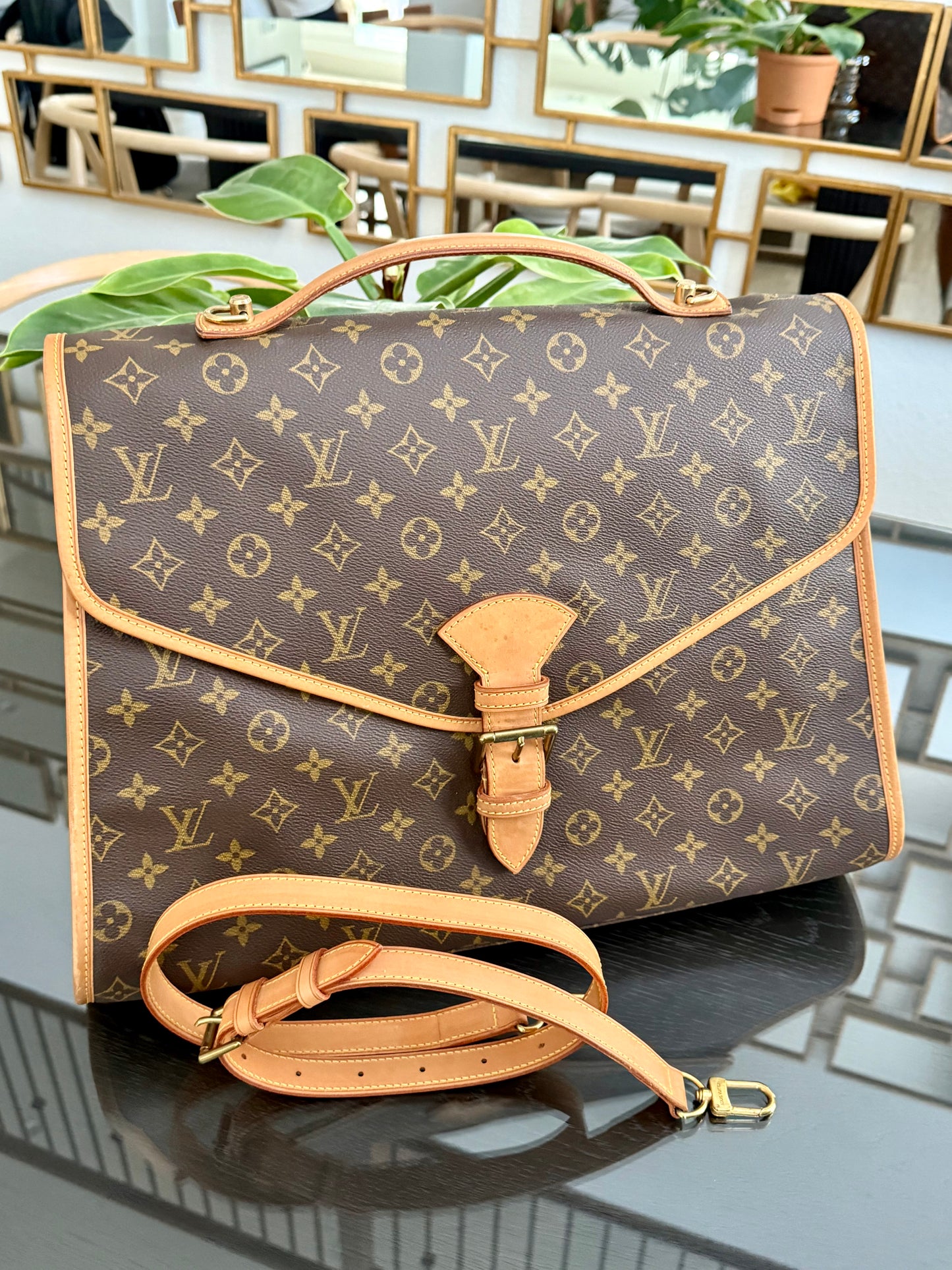 Beverly GM Satchel Crossbody - 📅 Year: 1991