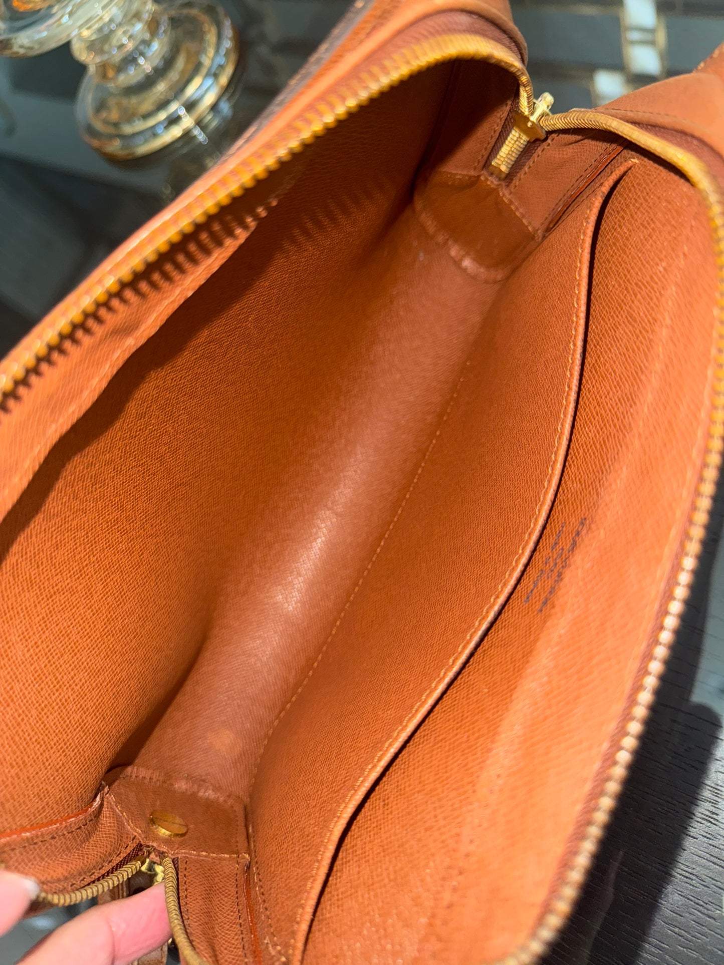 Orsay Clutch
๐๏ธ Year: 1995