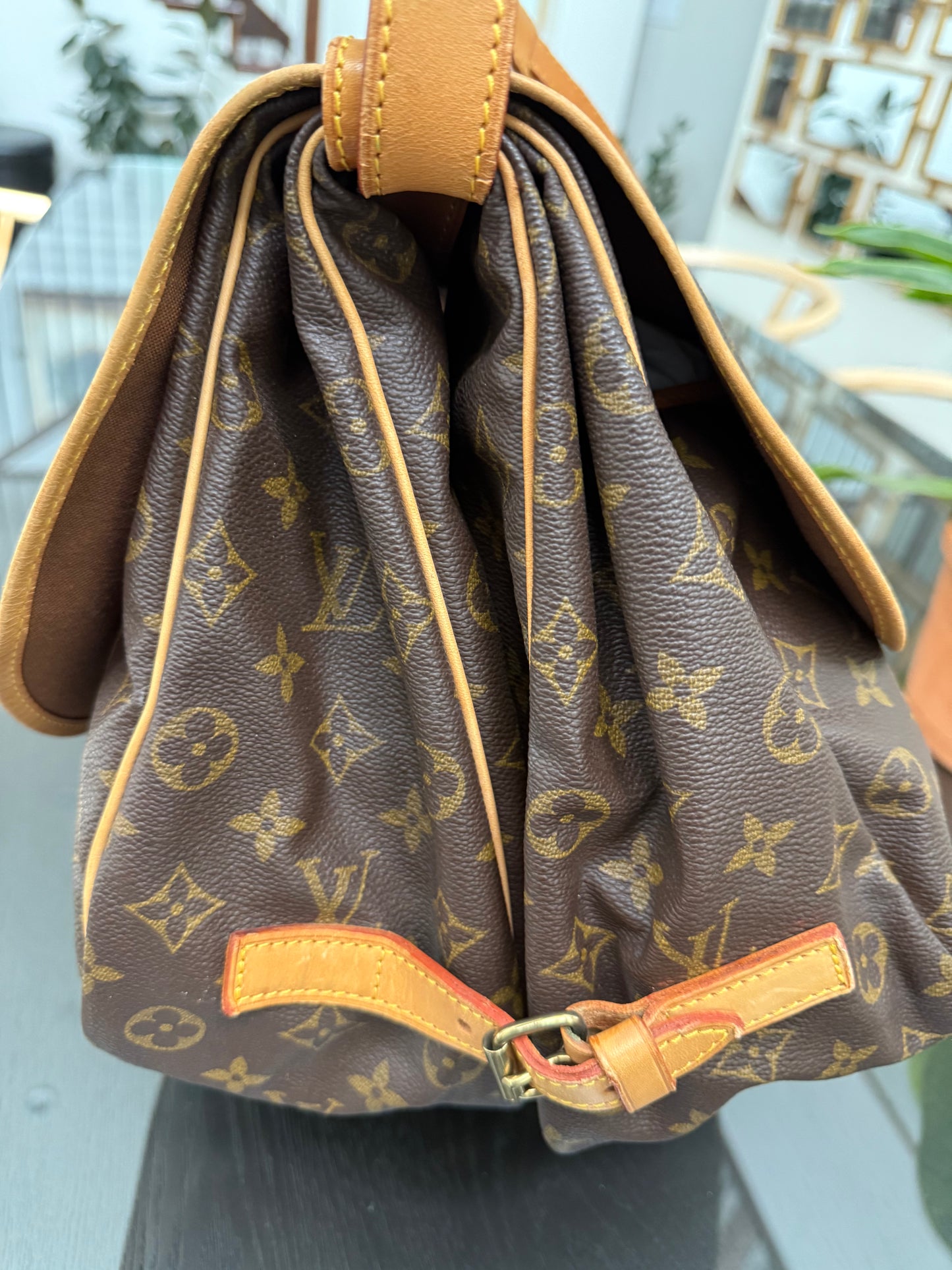 Saumur 35 Crossbody -๐๏ธ Year: 1992