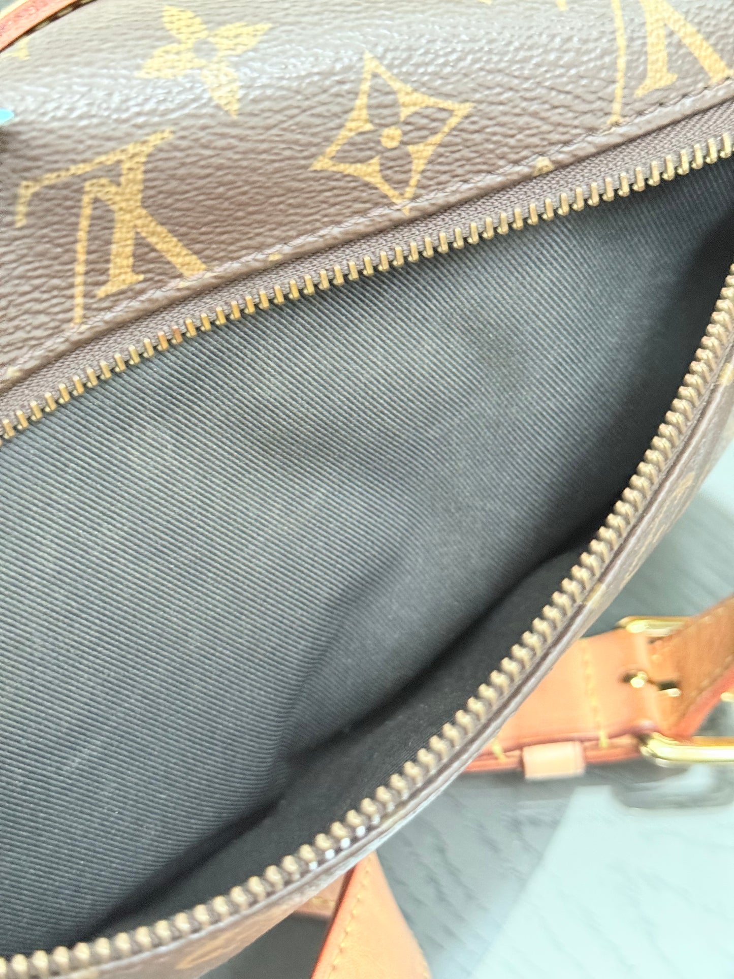 Bumbag Monogram - 🗓️ Year 2019