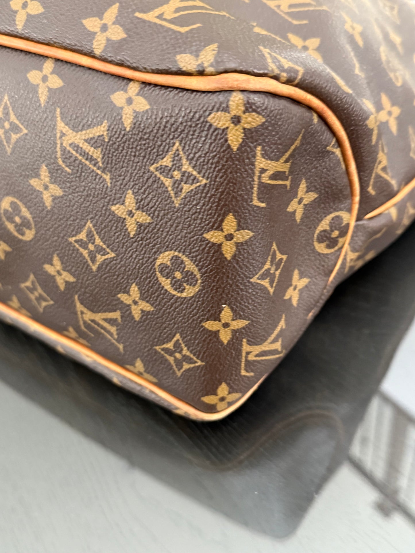 Delightful MM with Dustbag and Insert organizer π
Year: 2011