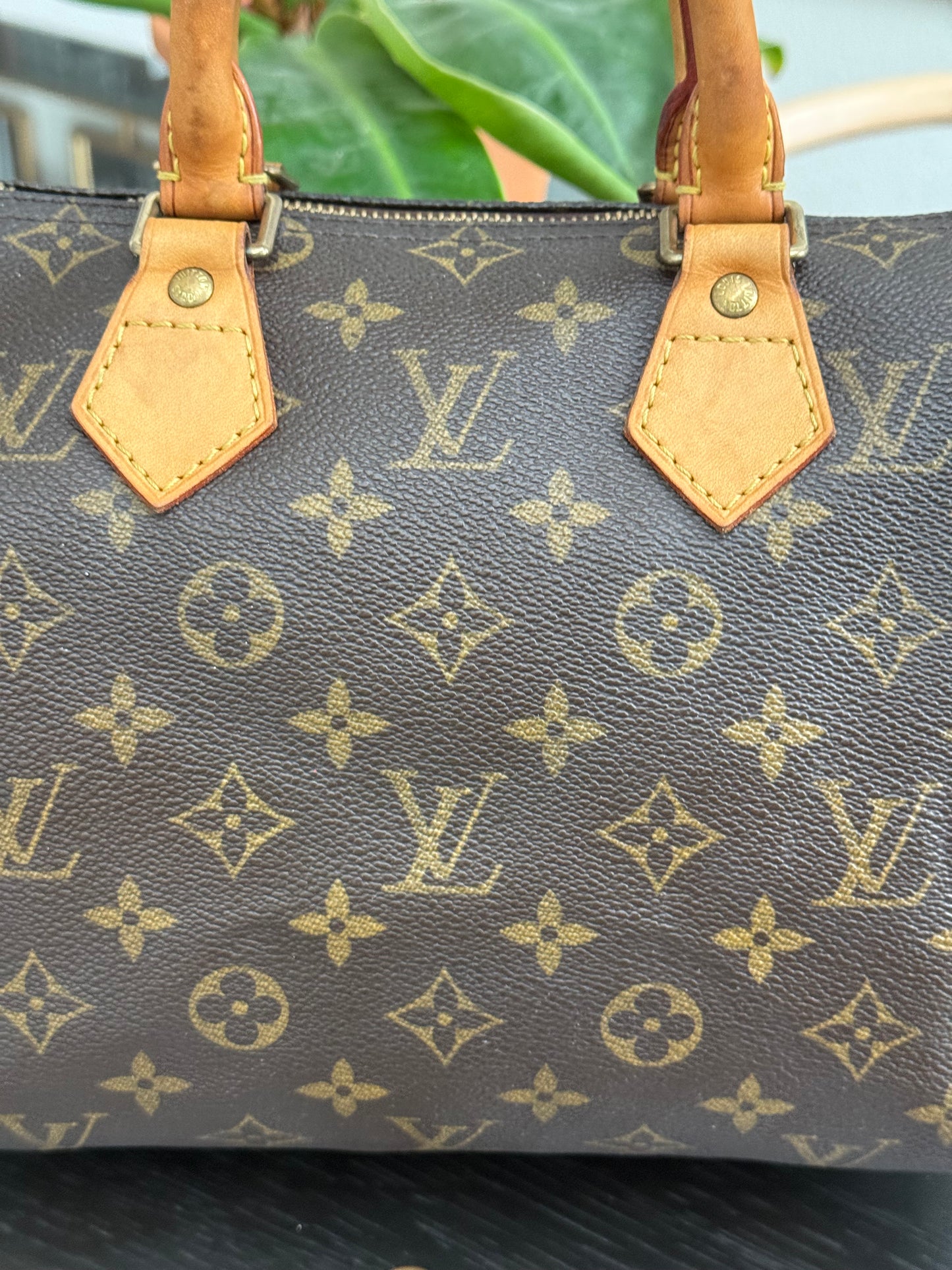 Speedy 25 in Monogram with Lock 🔐 and Key -🗓️ Year: 2005