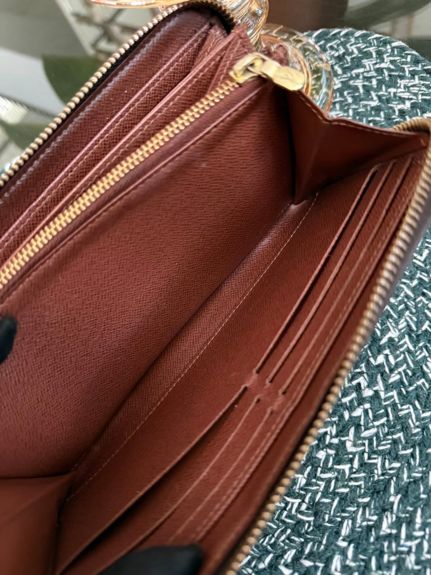 Monogram Zippy Long Wallet 🗓️ Year: 2018