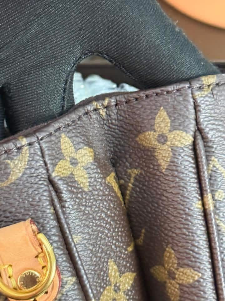 Pochette Metis in Monogram with Box, Dustbag and Paper bag 🗓️ Year 2020