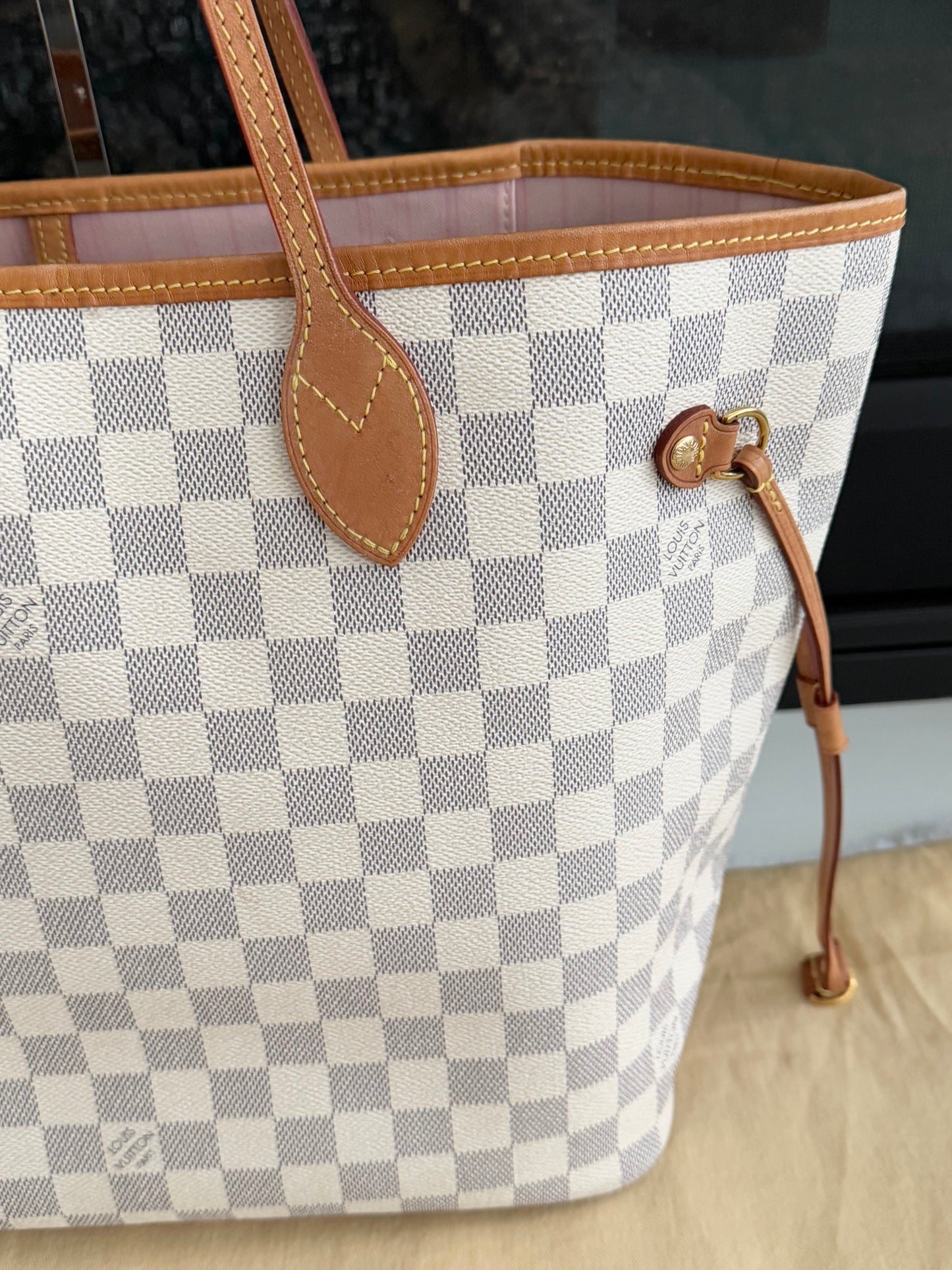 Neverfull MM Azur in Rose Ballerine with Dustbag -Year: 2018