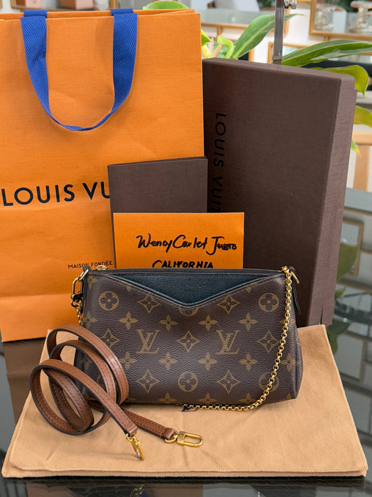 Pallas Clutch w/ Box , Receipt, Dustbag and Paper bag -Year: 2015