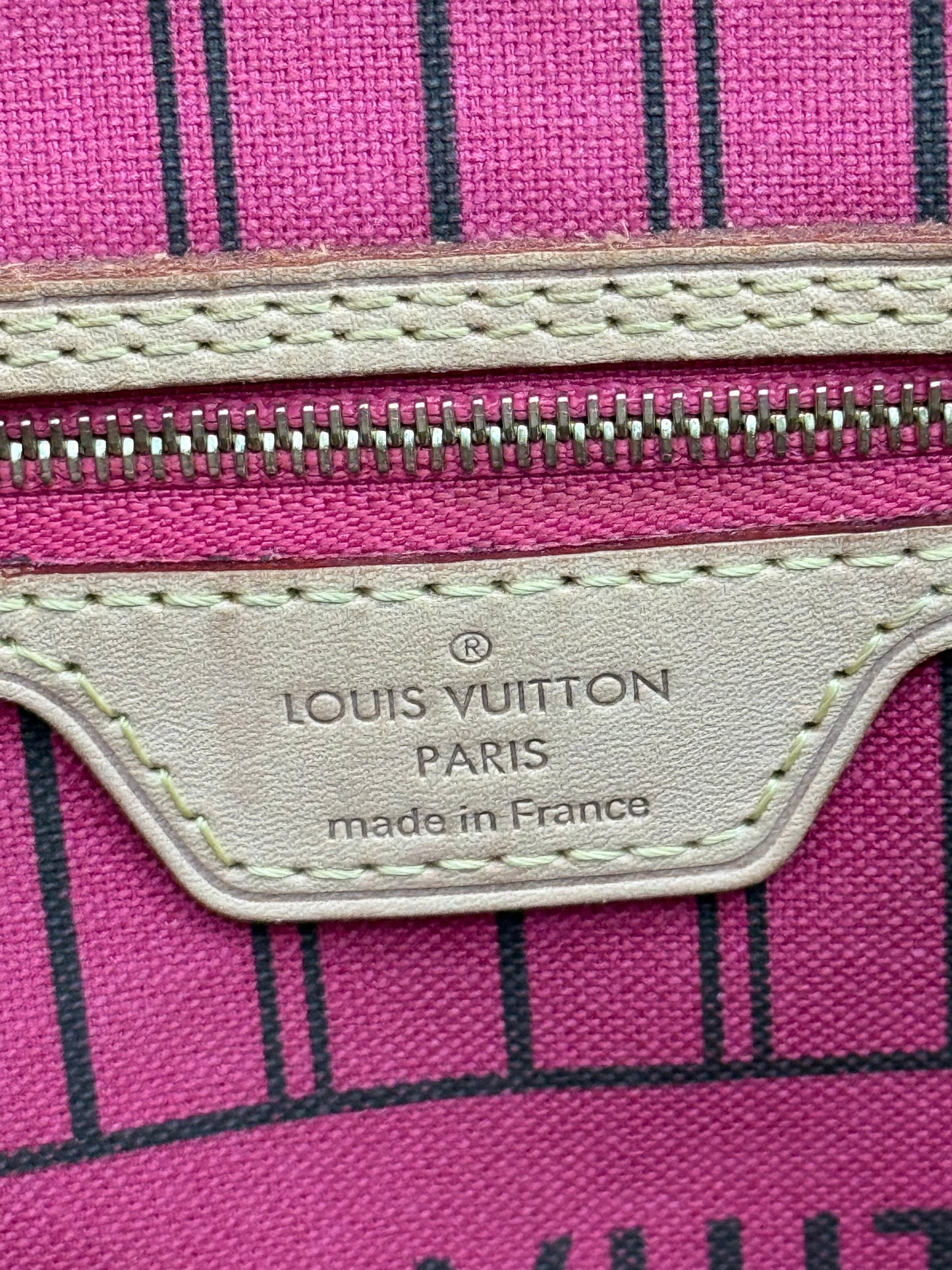 Neverfull MM Monogram in Peony with Dustbag 📅 Year: 2020