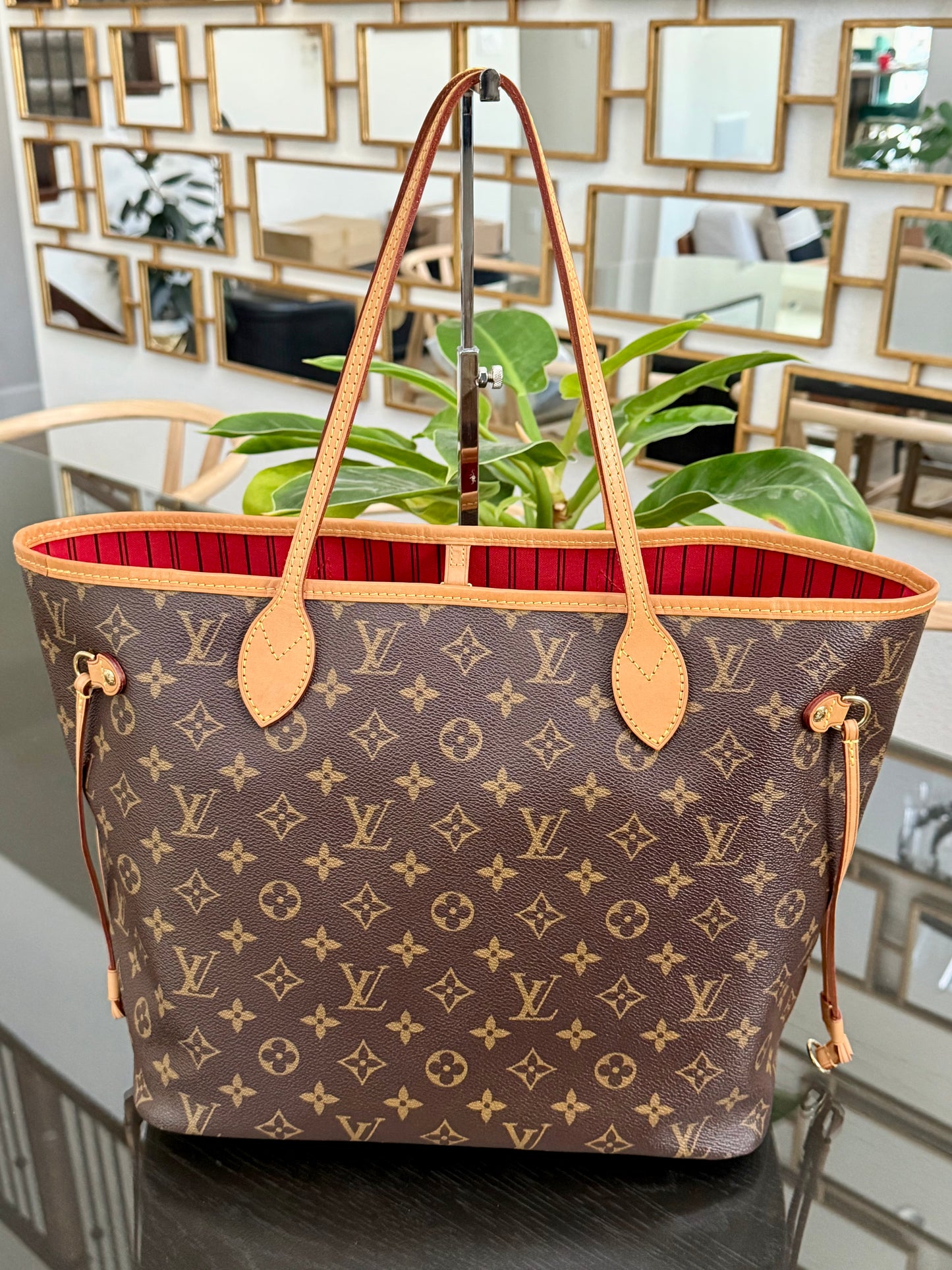 Neverfull MM in Monogram Cerise Interior with Dustbag 🗓️ Year: 2017