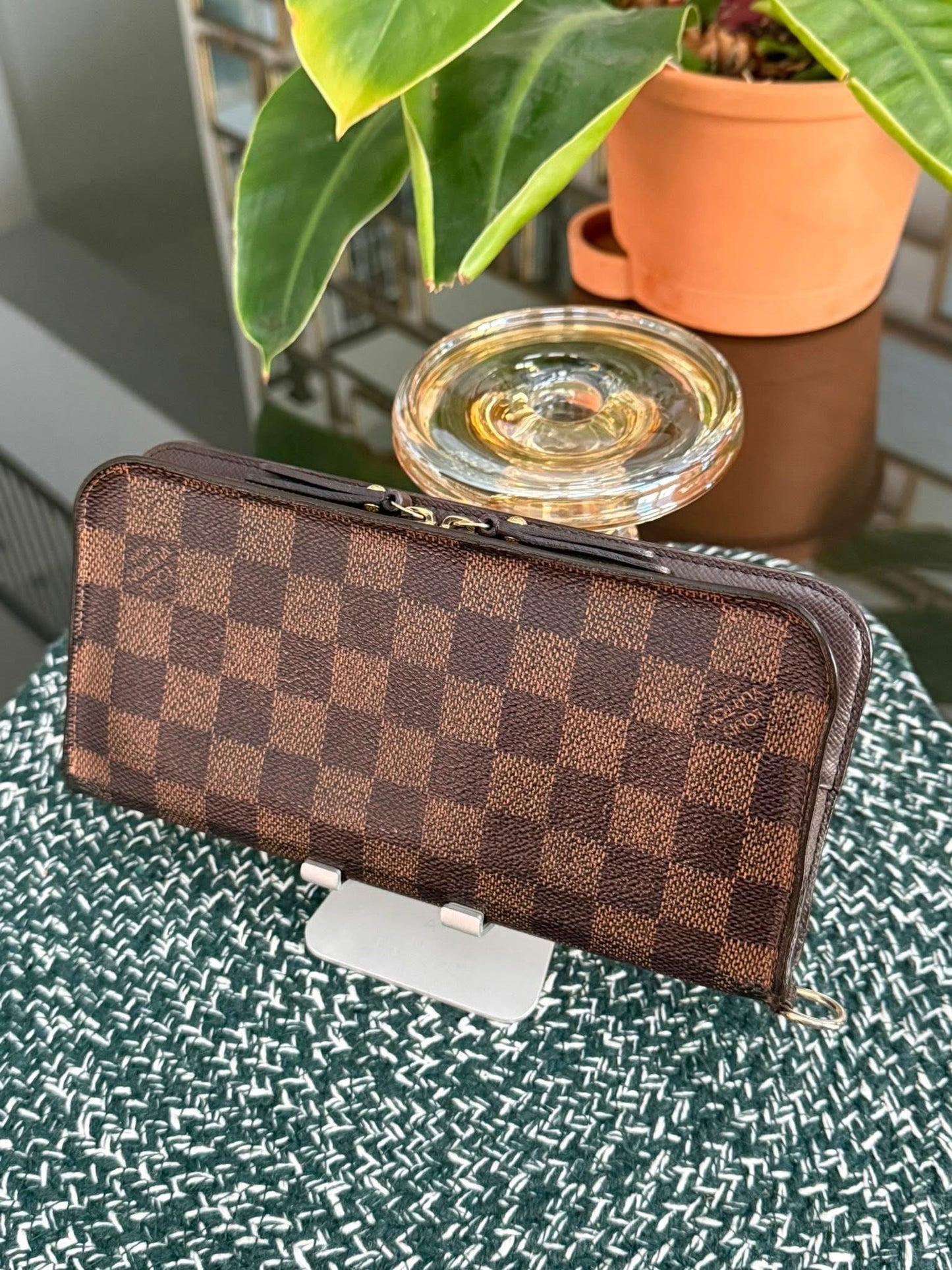 Insolite Wallet in De 🗓️ Year: 2010