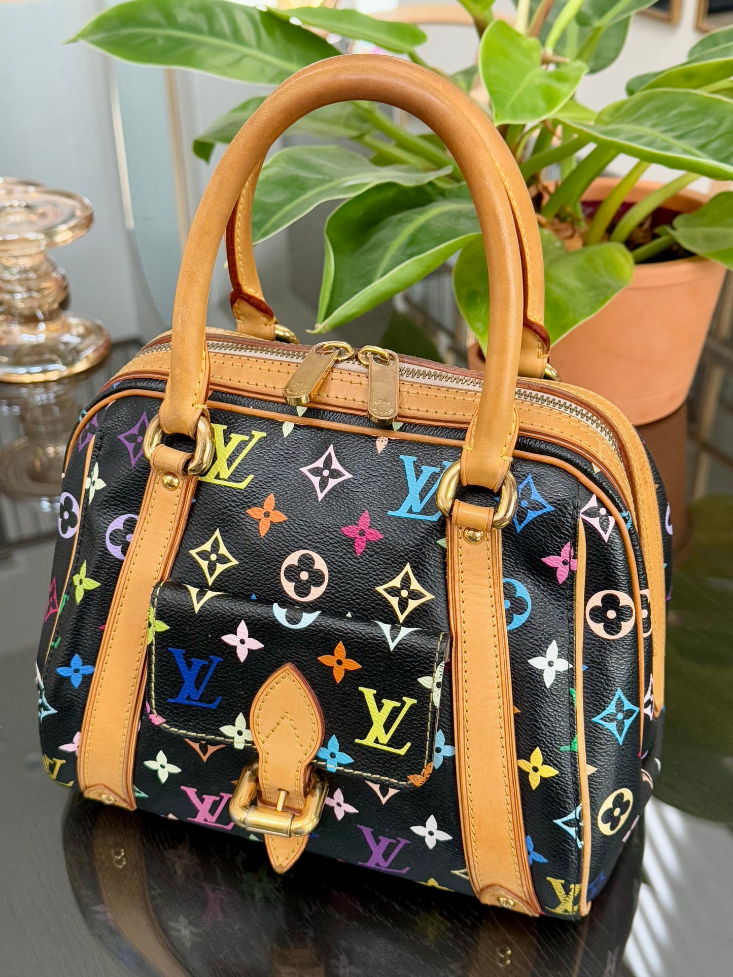 Multicolor Priscilla with Dustbag 📅 Year: 2007