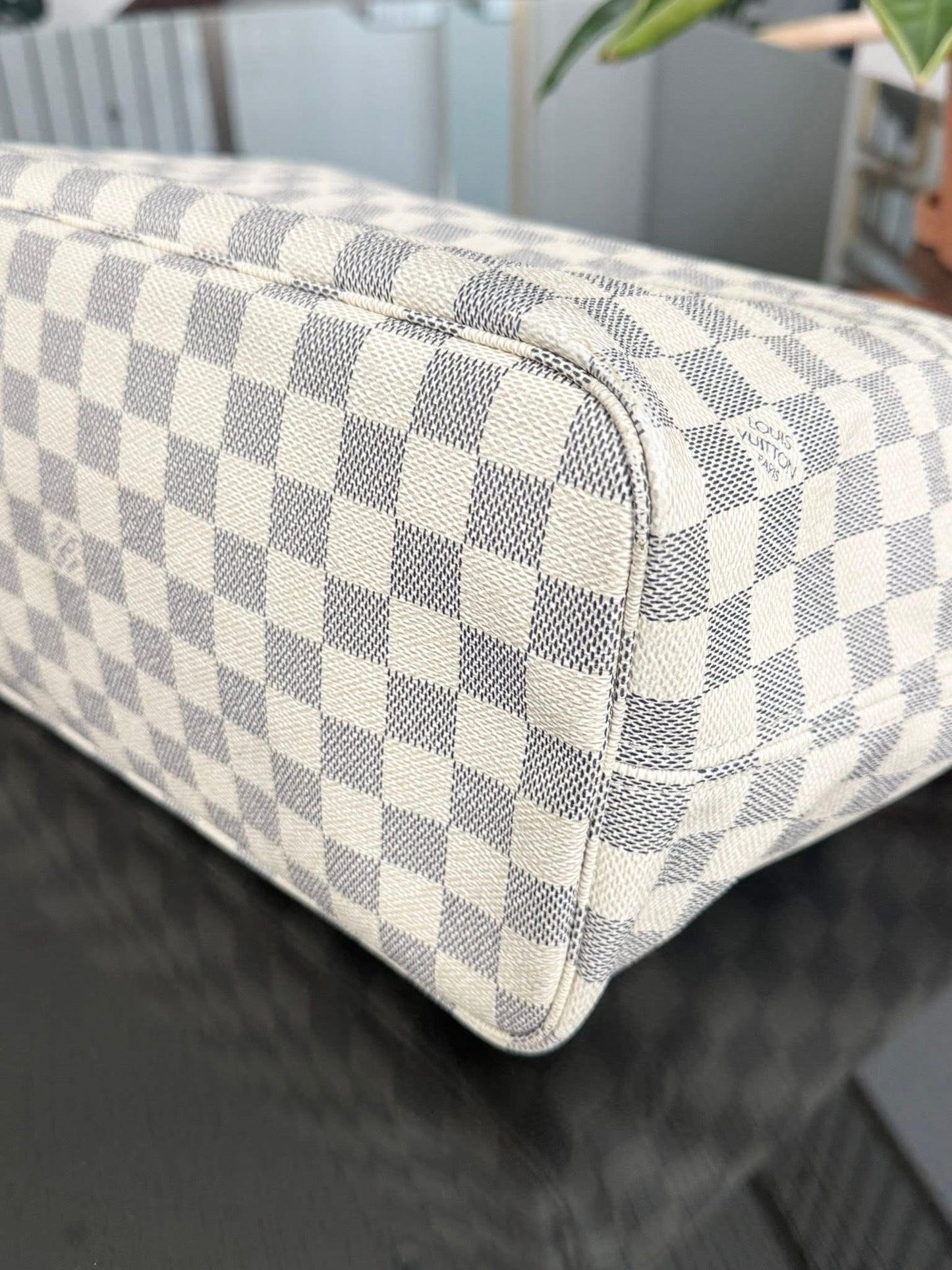 Neverfull MM Azur with Insert Organizer 📅 Year: 2011