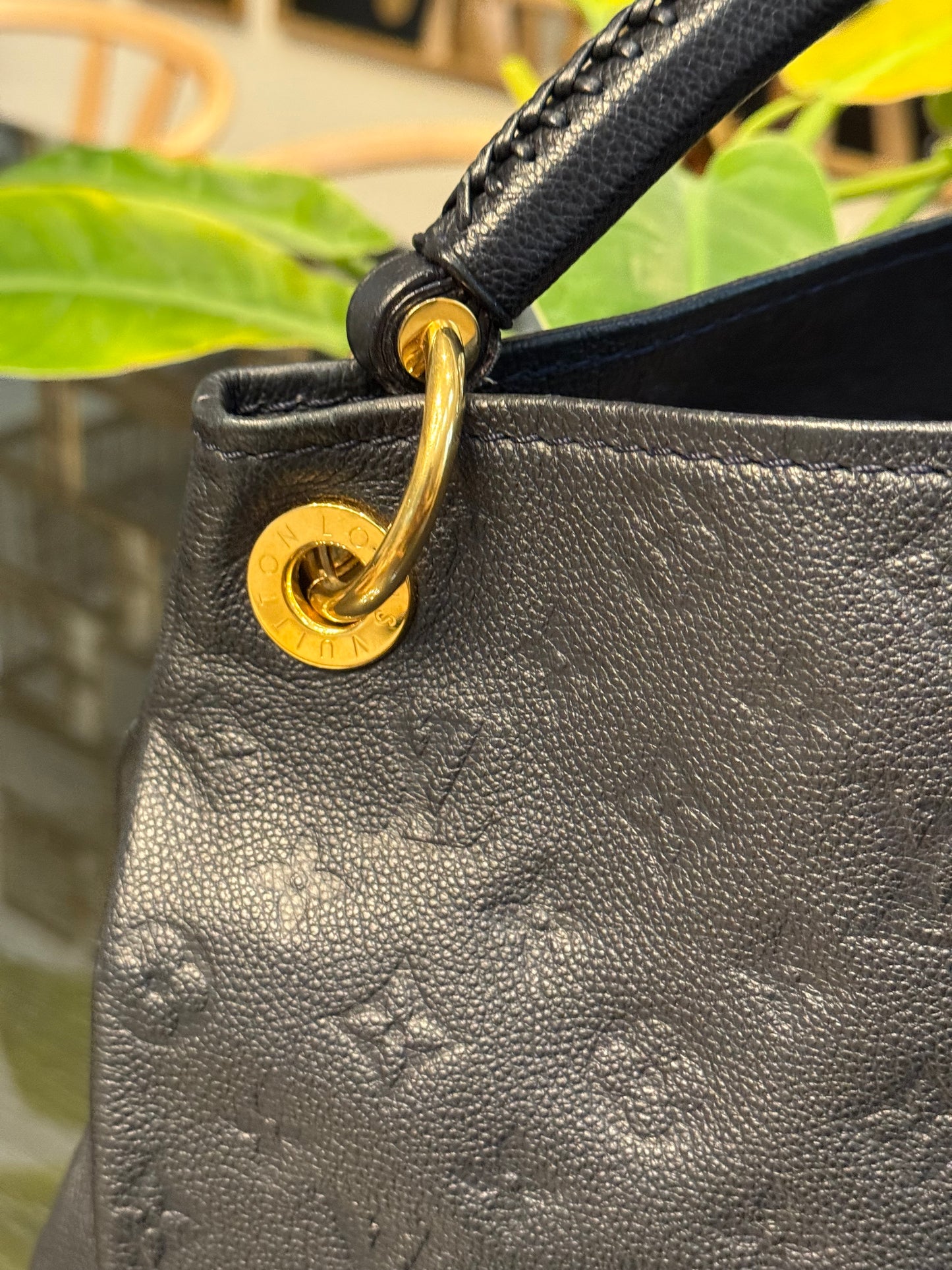 Artsy MM Empriente in Black/ Dark Blue with Dustbag and Insert Organizer 📅 Year: 2011