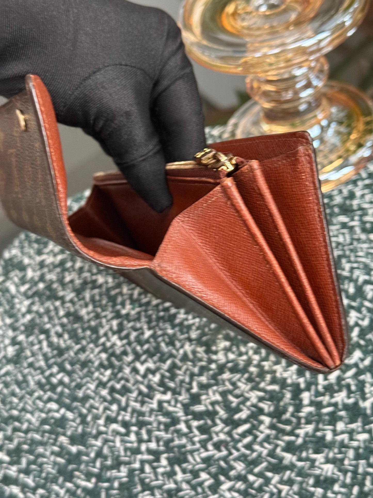 Sarah Wallet in Monogram with 2 Cardholders 🗓️ Year: 2001
