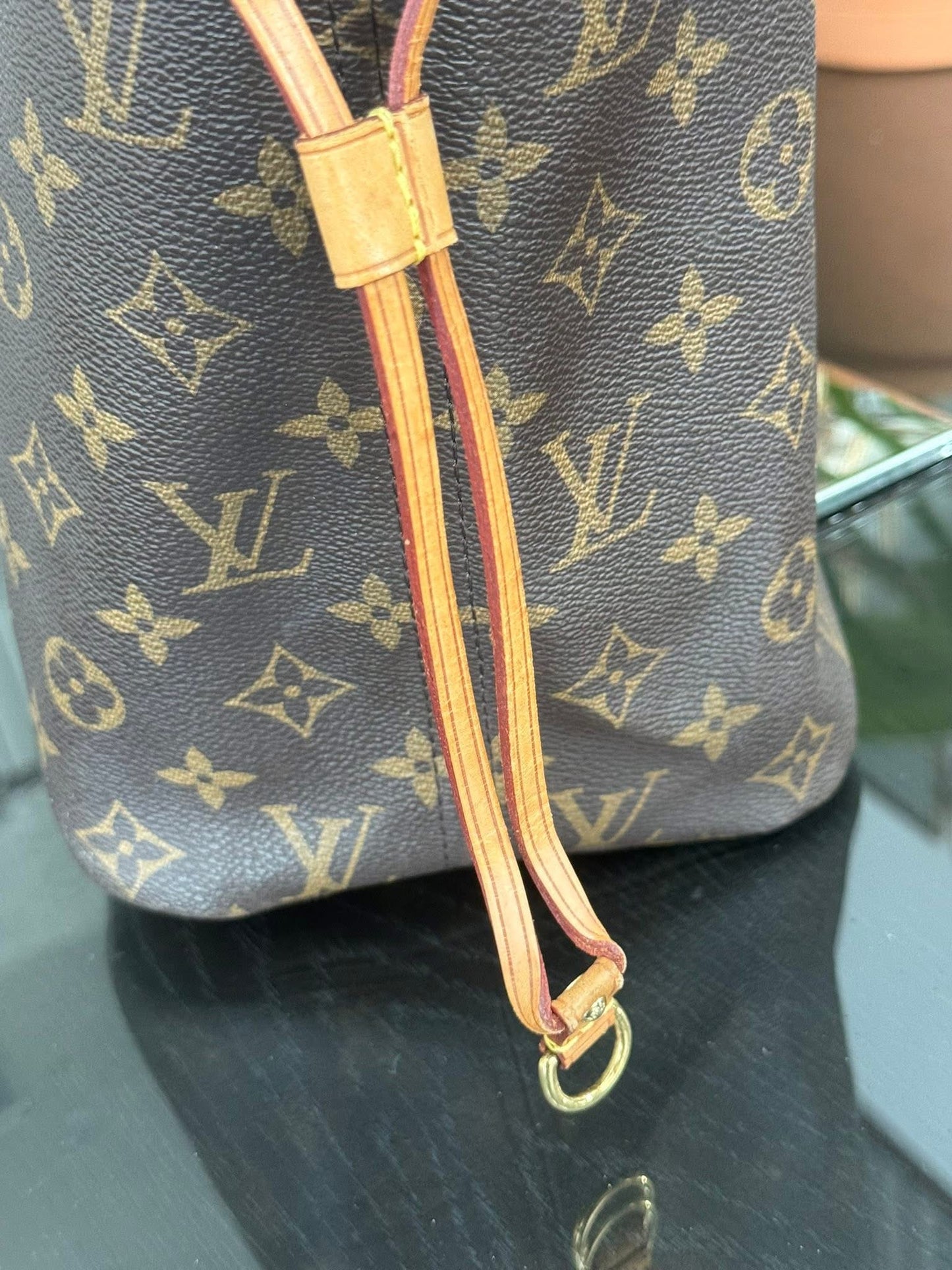 Neverfull MM with Insert Organizer 📅 Year: 2013