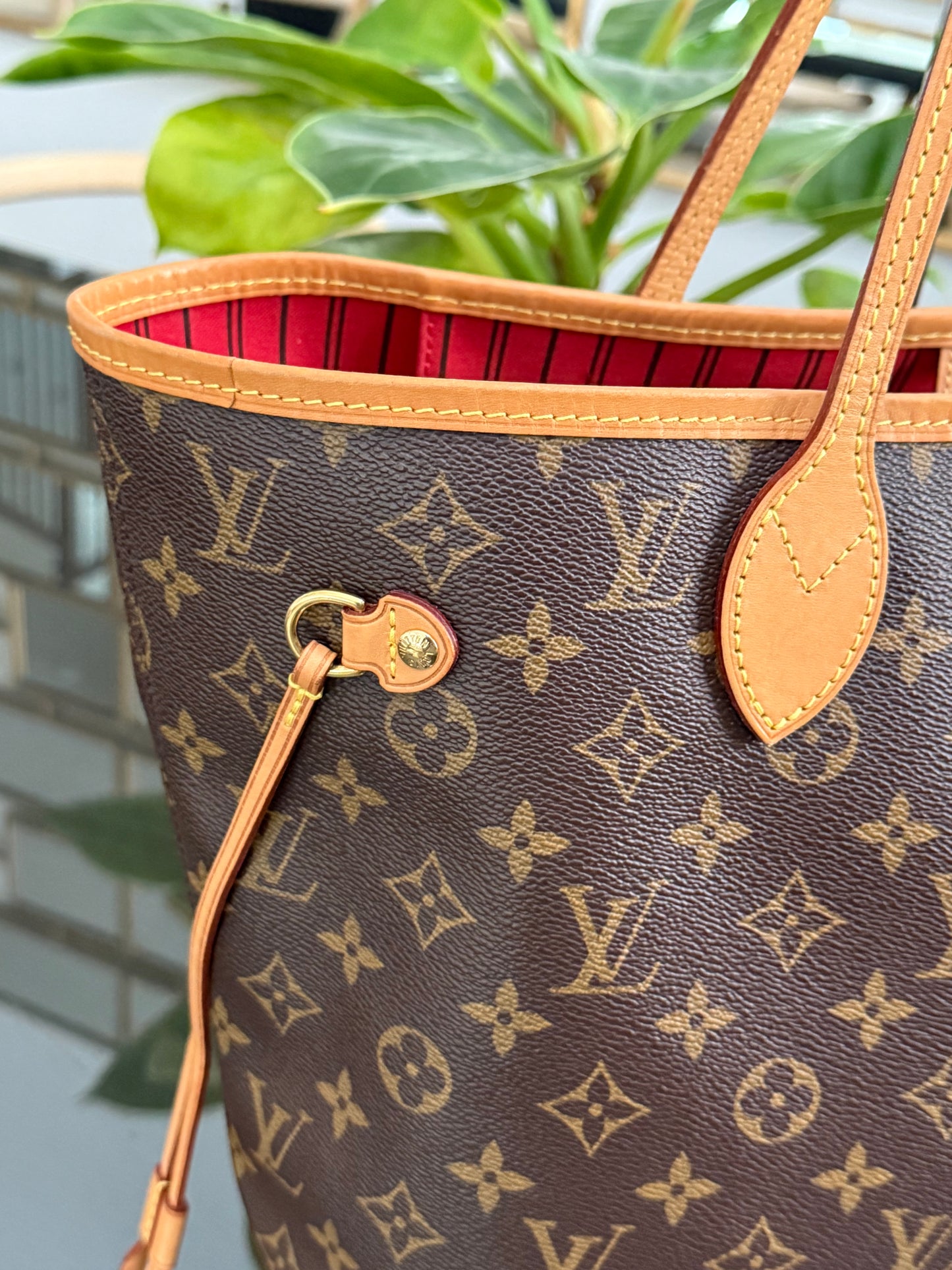 Neverfull MM in Monogram Cerise Interior with Dustbag 🗓️ Year: 2017