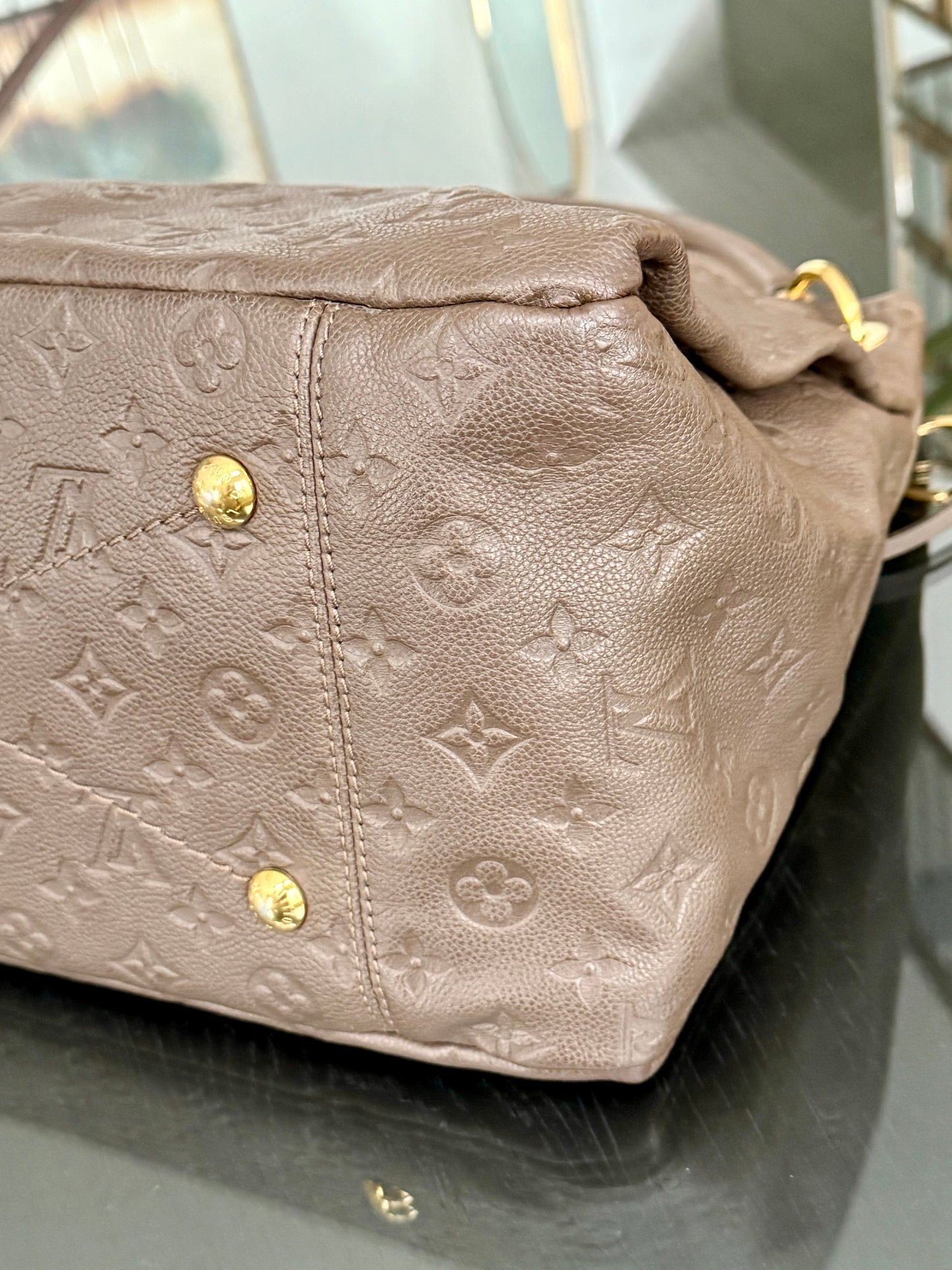 Artsy MM Empriente Ombre with Dustbag and Insert Organizer 📅 Year: 2011