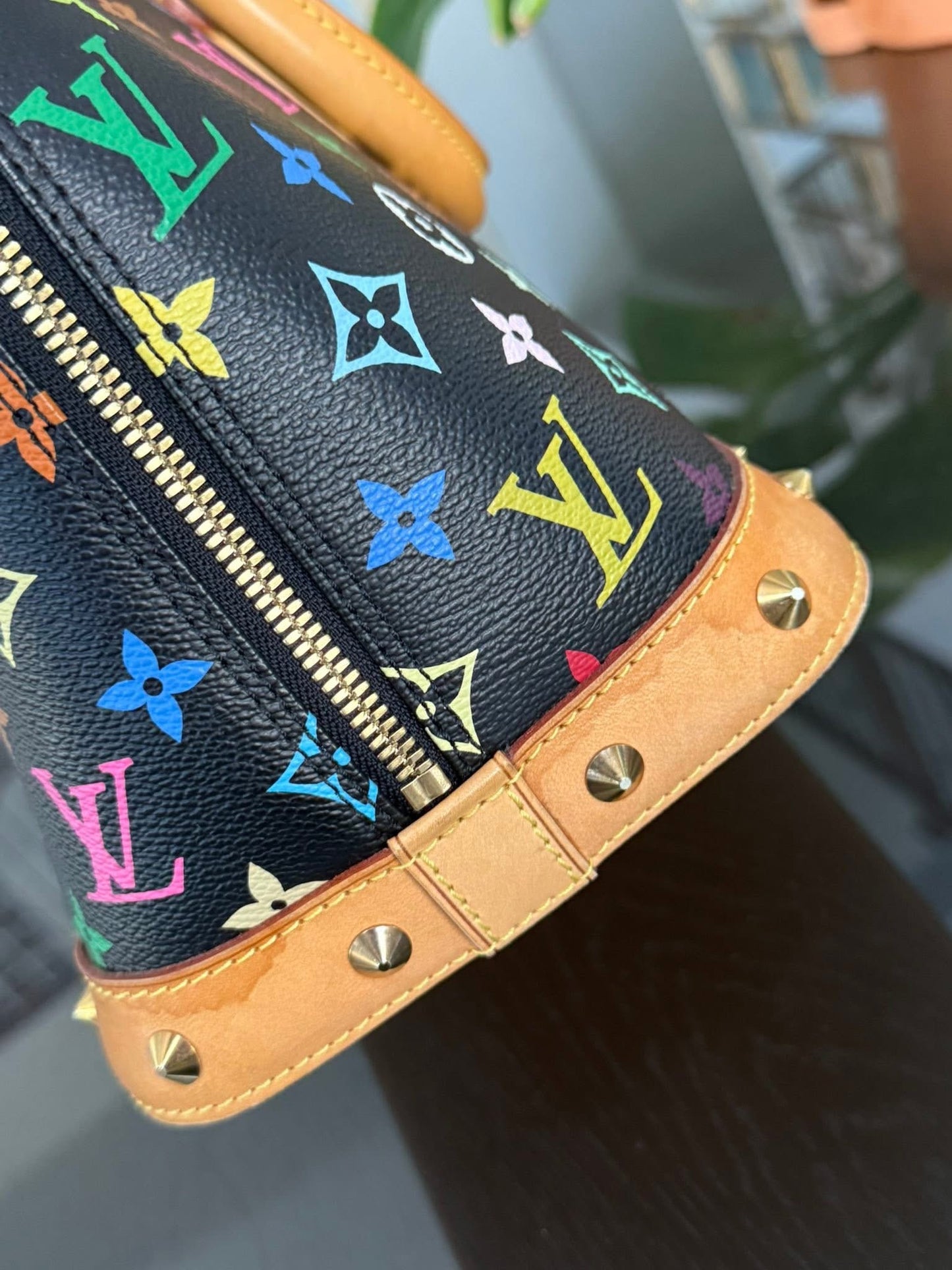 Murakami / Multicolor Noir Alma PM with Dustbag, Insert Organizer and Non- branded Twilly 📅 Year: 2006