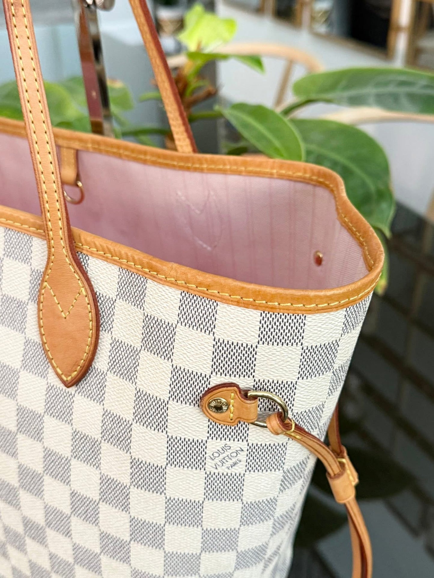 Neverfull MM Azur in Rose Ballerine with Dustbag and Insert Organizer 📅 Year: 2017