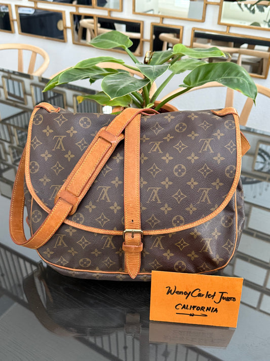 Saumur 35 Crossbody -🗓️ Year: 1992