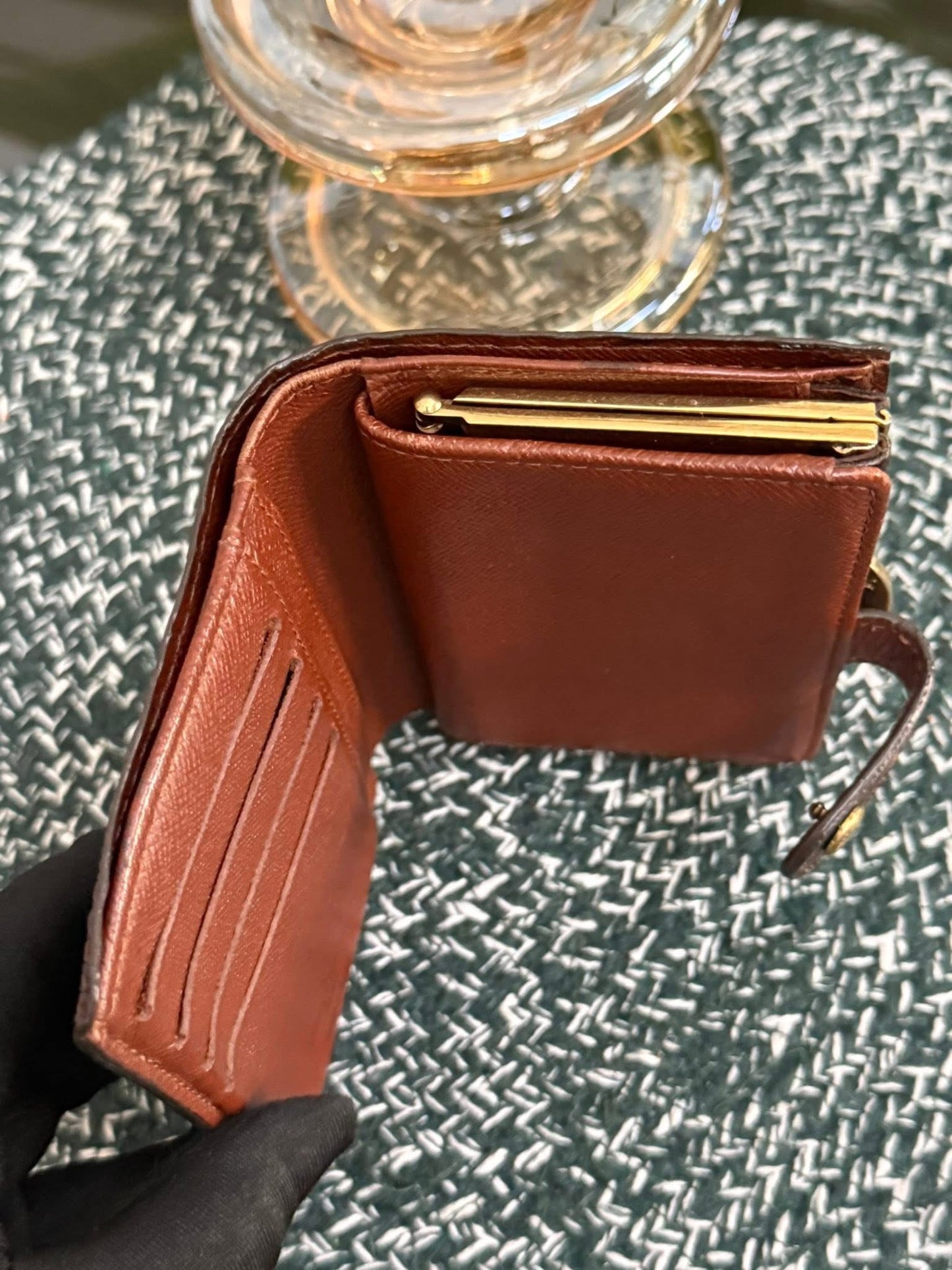 Kisslock Wallet in Monogram 🗓️ Year: 2001