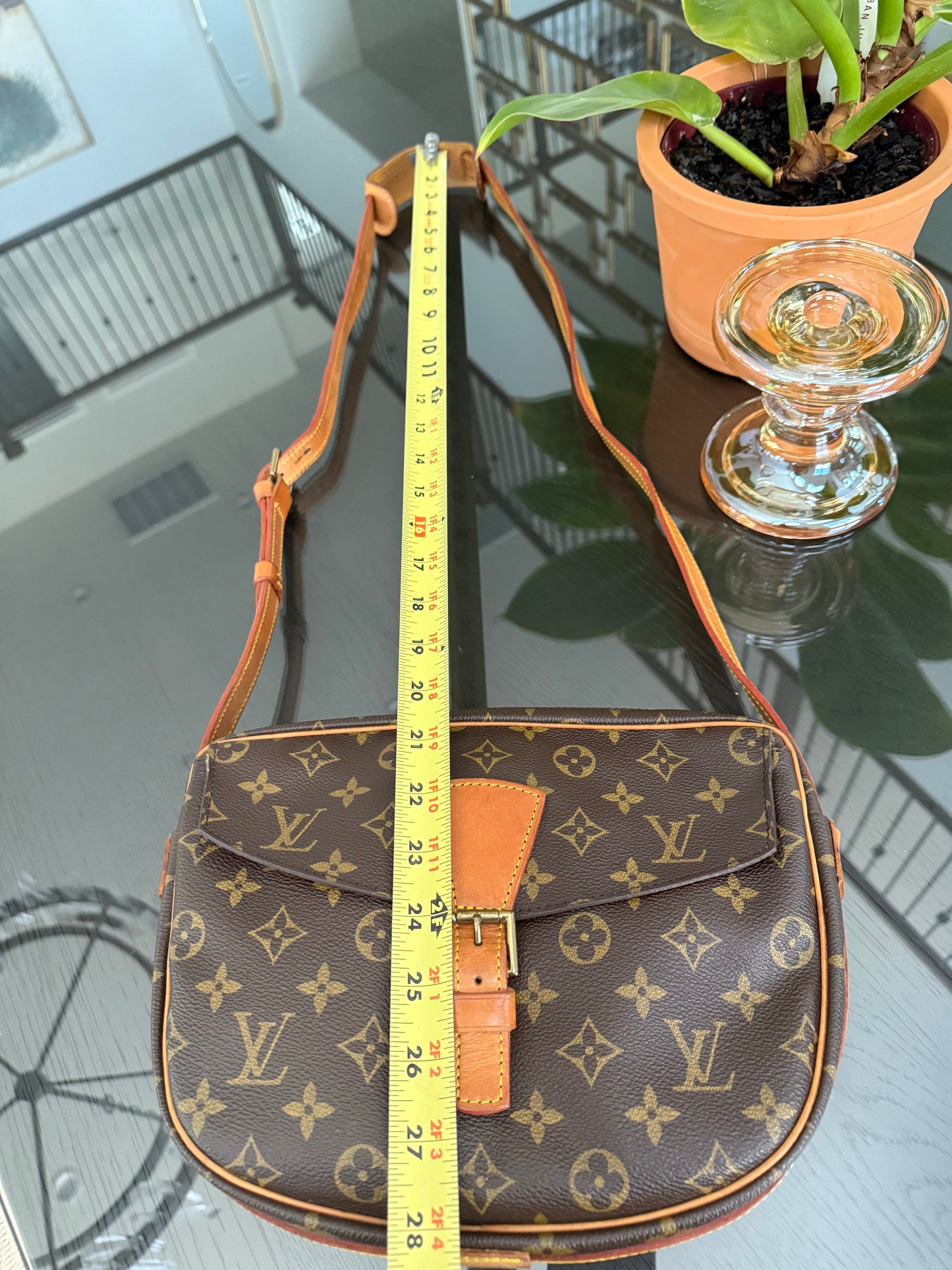 Jeaunefille GM Crossbody - 📅 Year: 1988