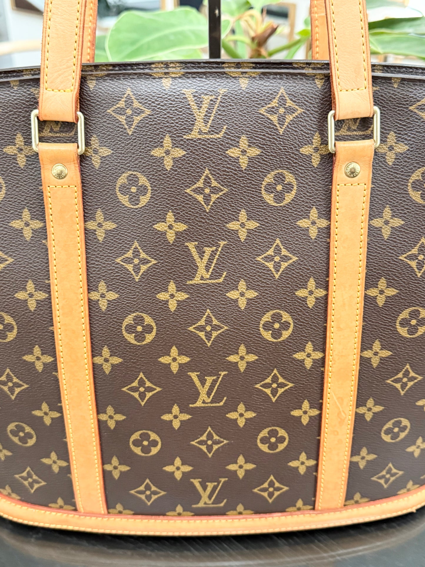 Babylone -🗓️ Year: 2004