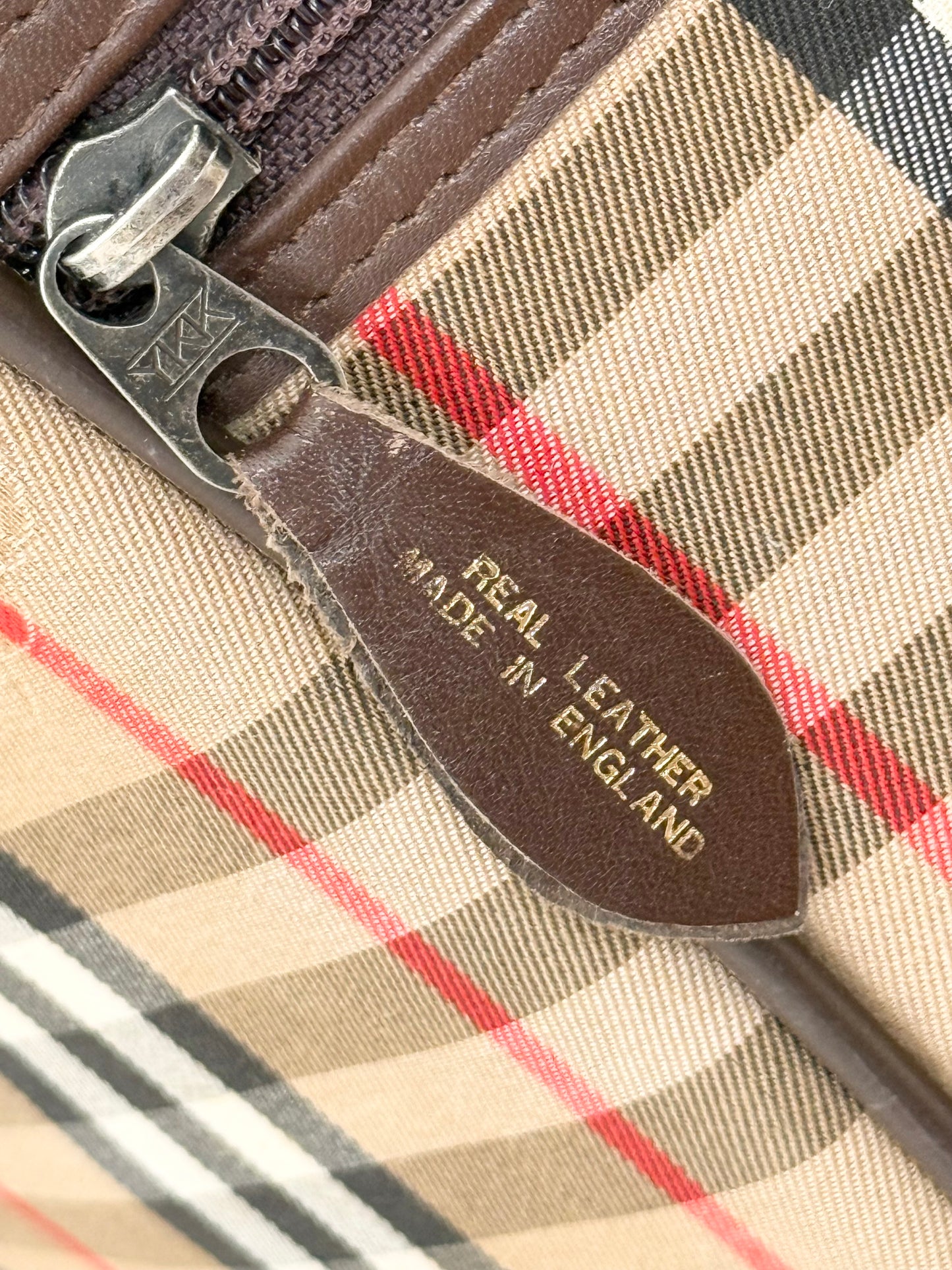 Burberry Duffle/ Travel Bag 📅