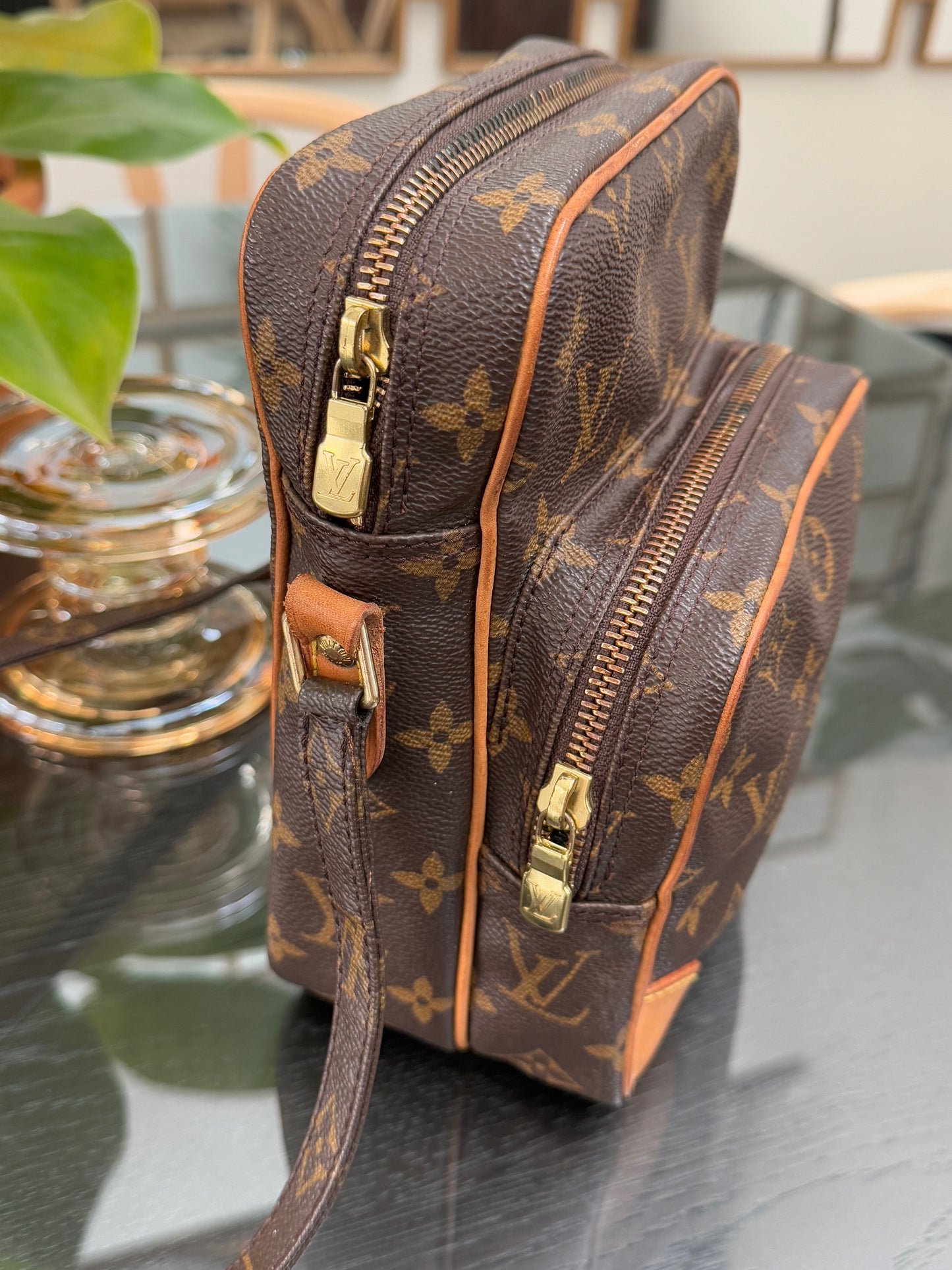 Amazon Crossbody Bag -Year: 1997