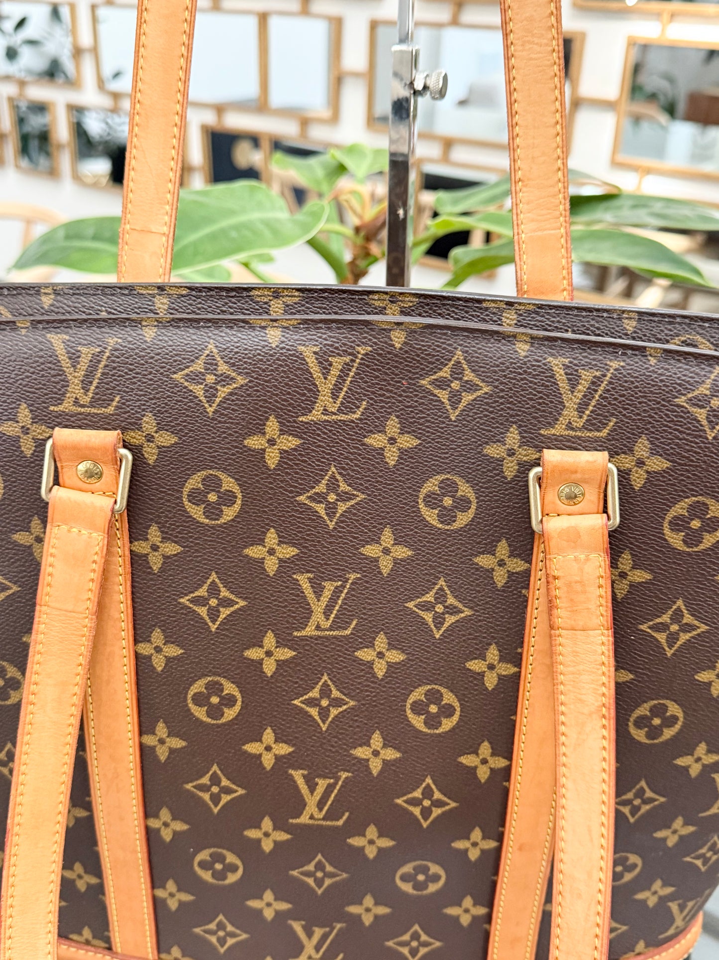 Babylone -🗓️ Year: 2004