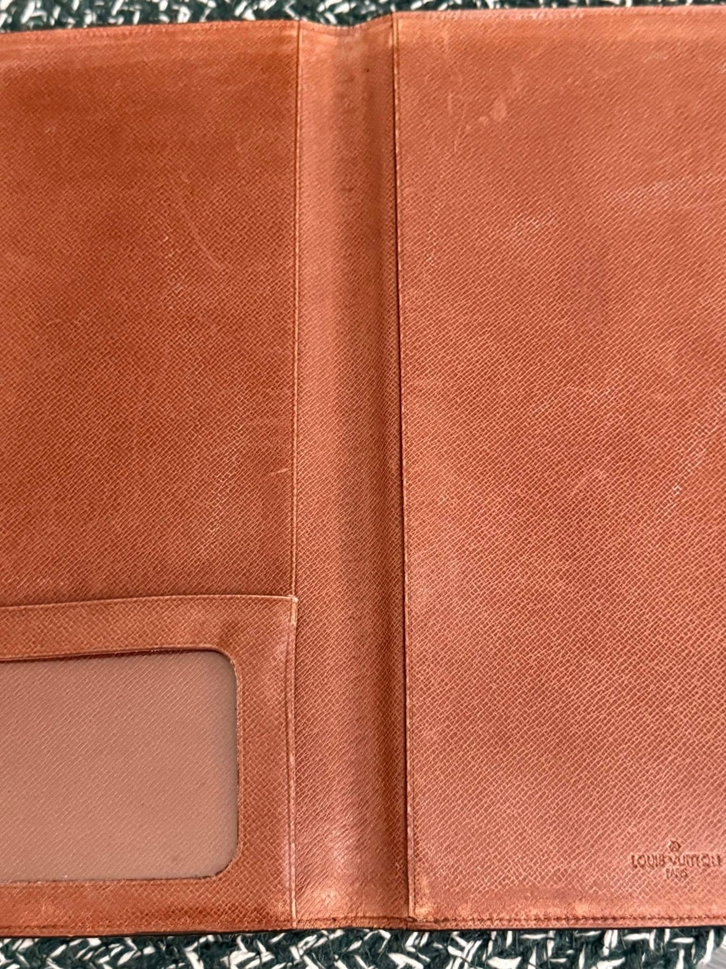 Vintage Travel Organizer/Checkbook Holder 🗓️ Year: Circa 80’s