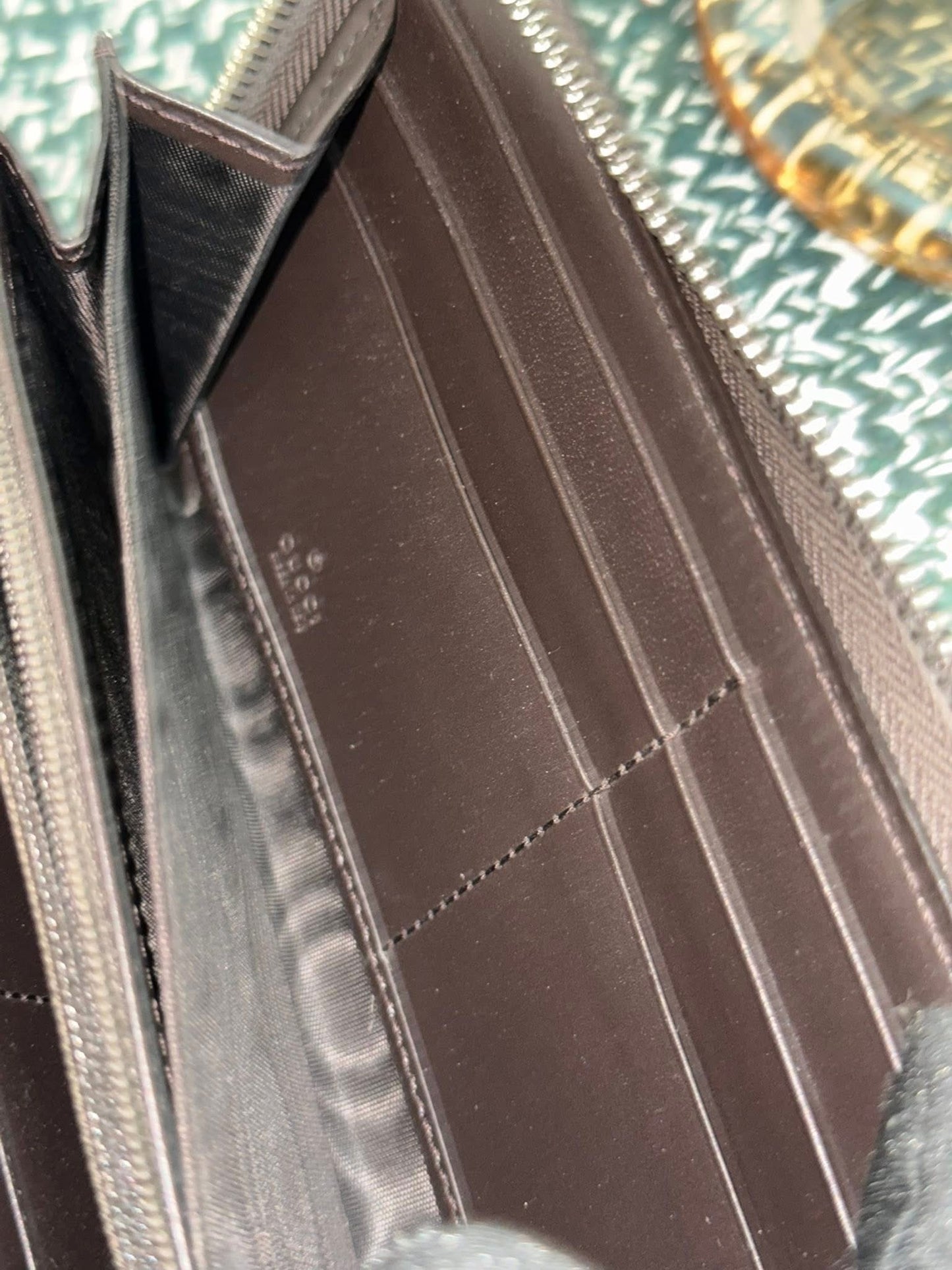 GG Supreme Bee Web Zip Wallet 🗓️