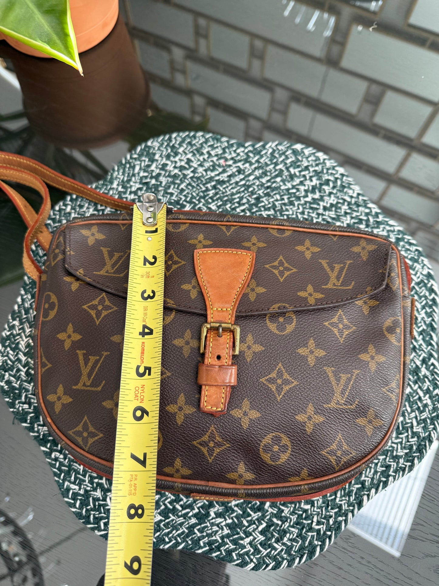 Jeaunefille MM Crossbody 📅 Year: 1990