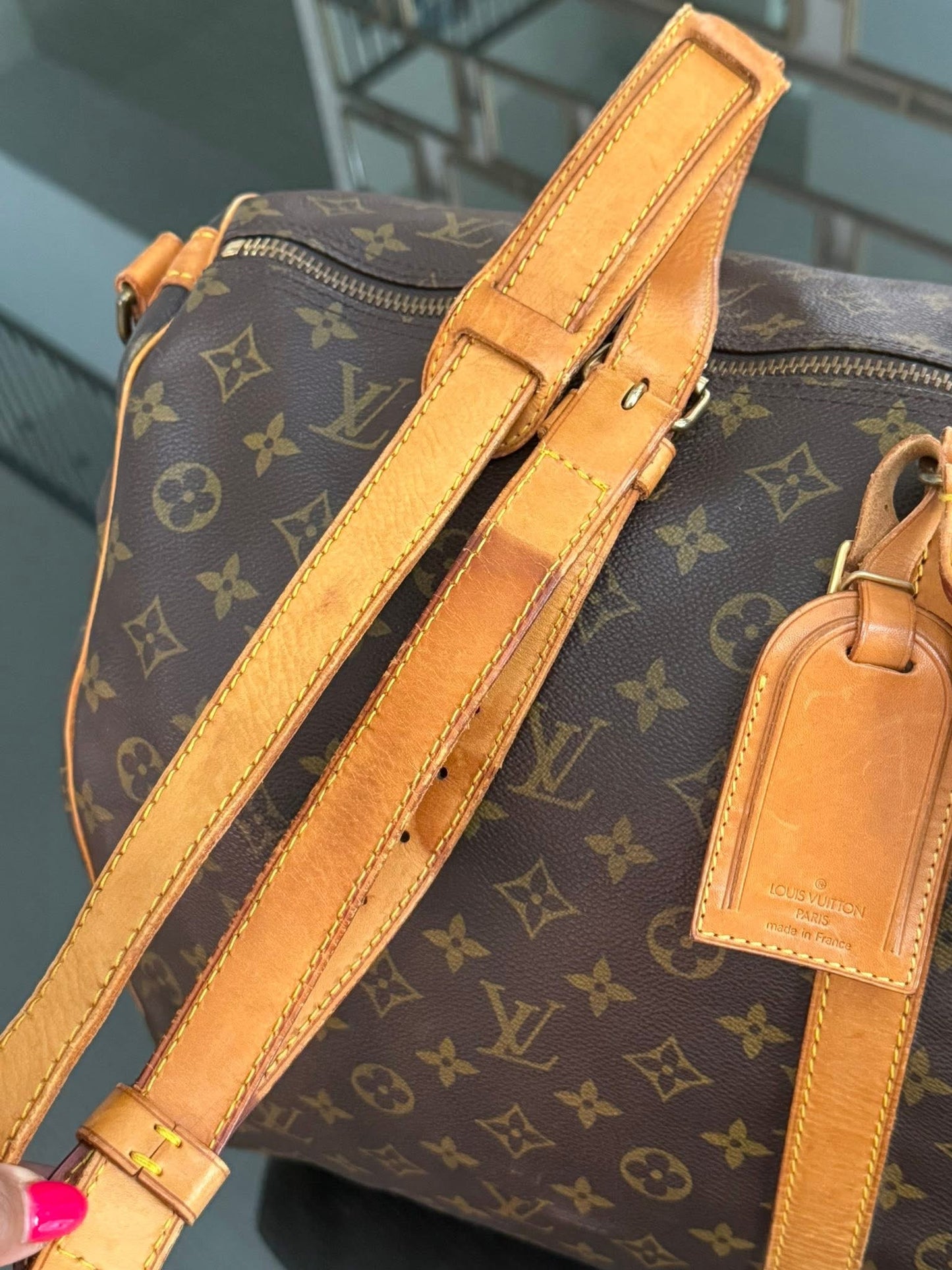 Keepall 60 Bandoulier with Original Strap, Luggage Tag and Poignet 📅 Year: 1991
