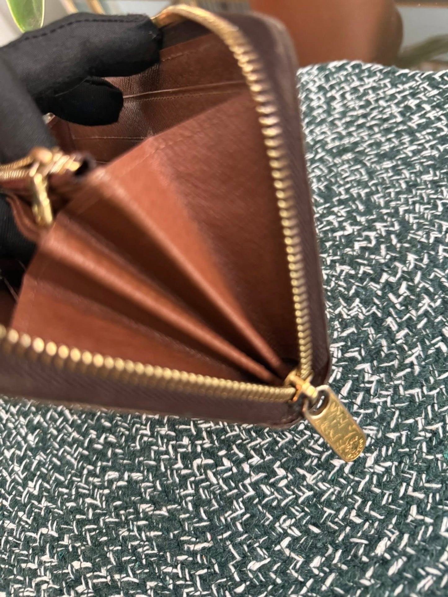 Monogram Zippy Long Wallet 🗓️ Year: 2009
