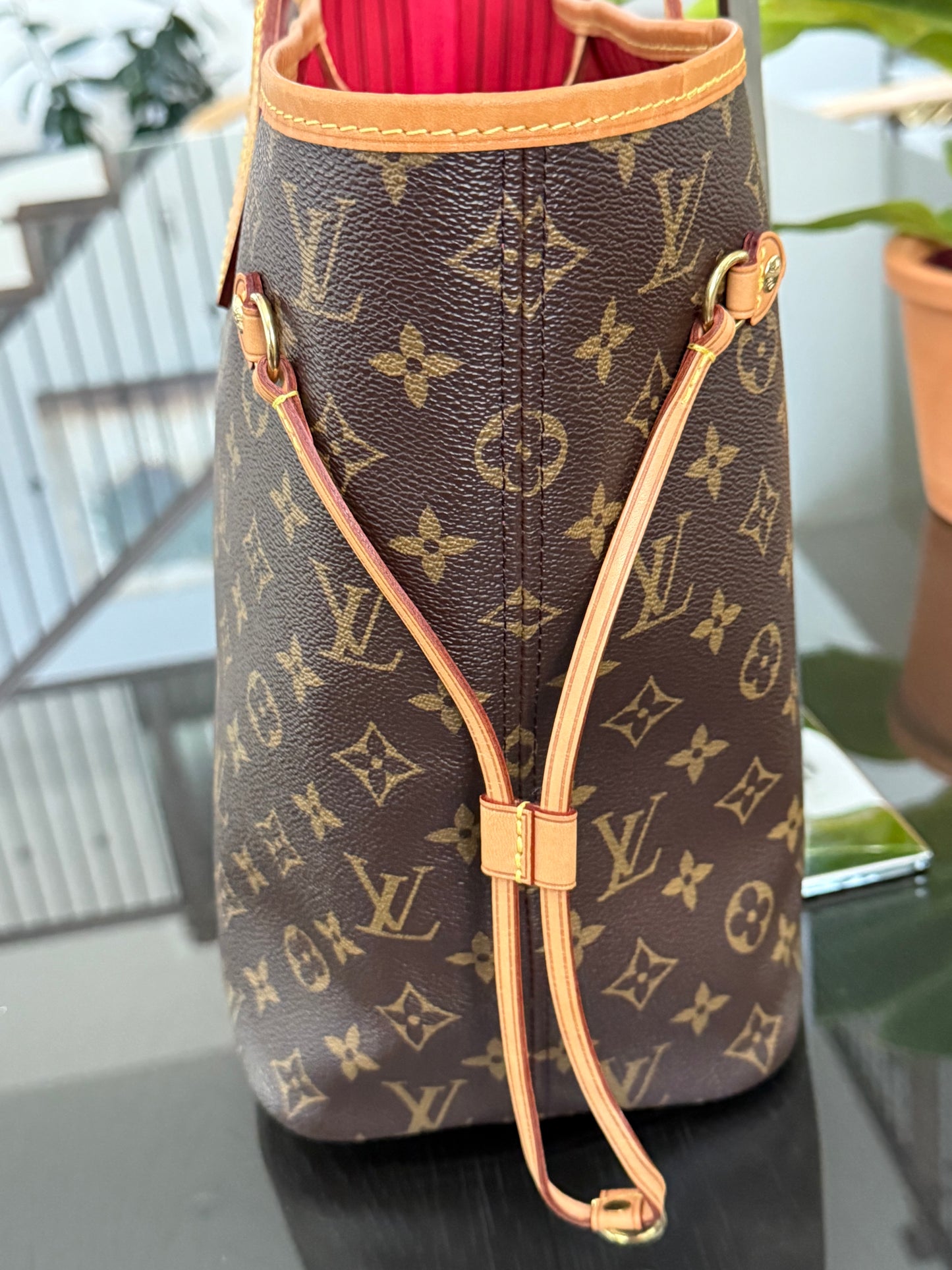 Neverfull MM in Monogram Cerise Interior with Dustbag 🗓️ Year: 2017