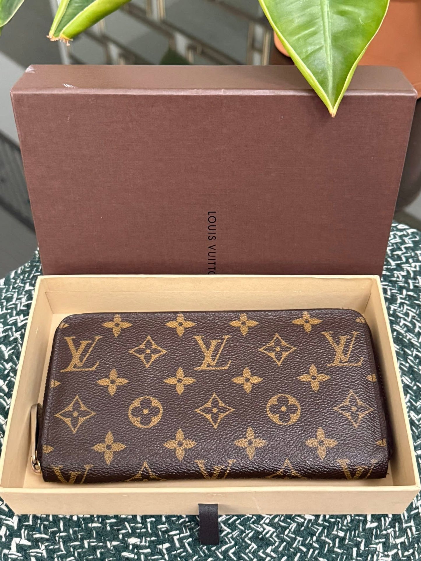 Monogram Zippy Long Wallet with Box 🗓️ Year: 2015