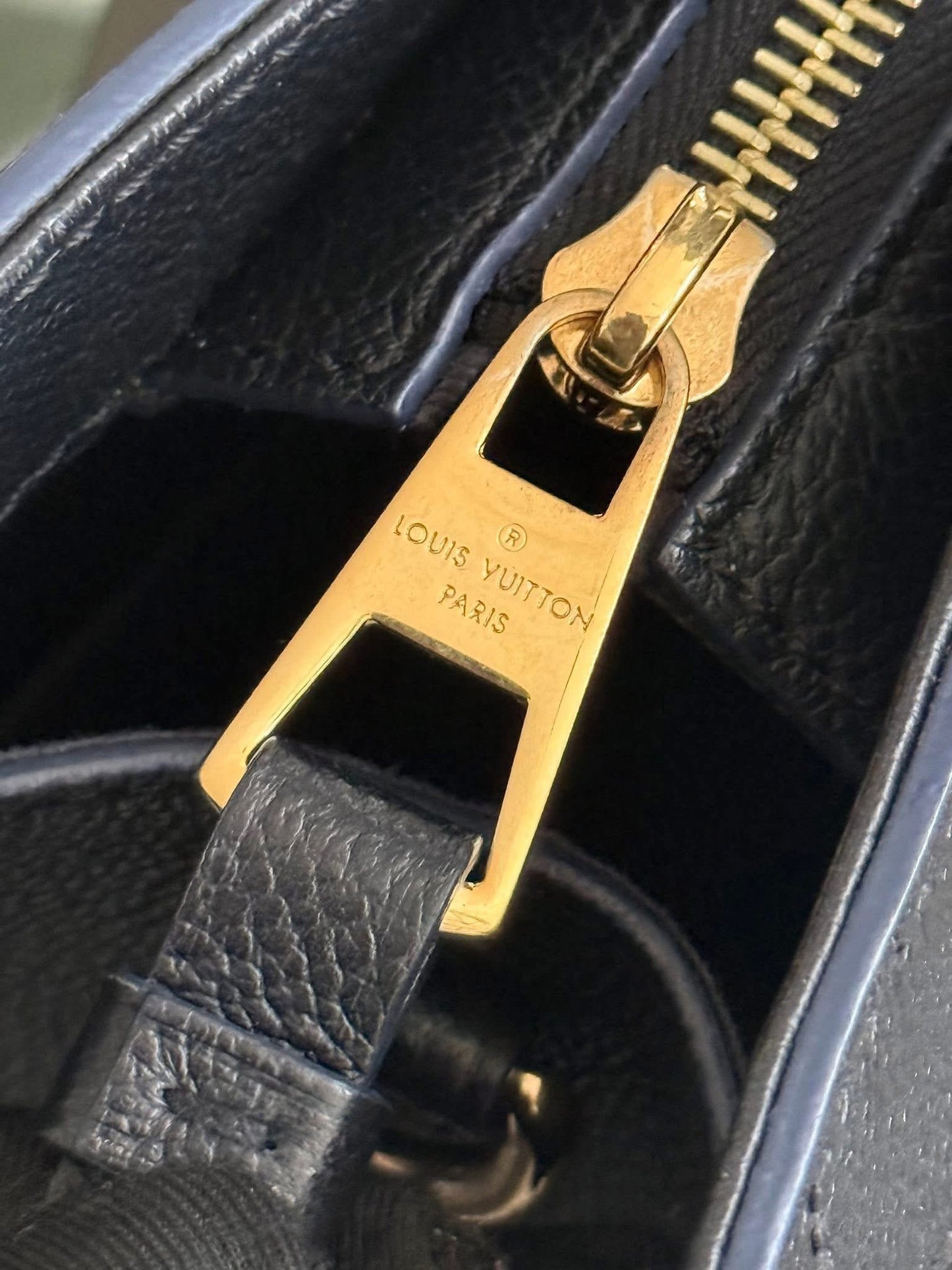 Sully PM Empreinte Noir with Original Strap and Dustbag 📅 Year: 2019