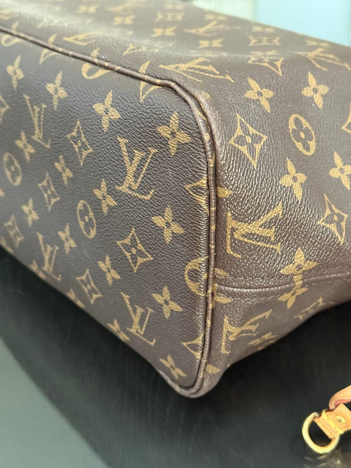 Neverfull MM Monogram in Cerise interior with Dustbag and Insert Organizer 🌺 📅 Year: 2018