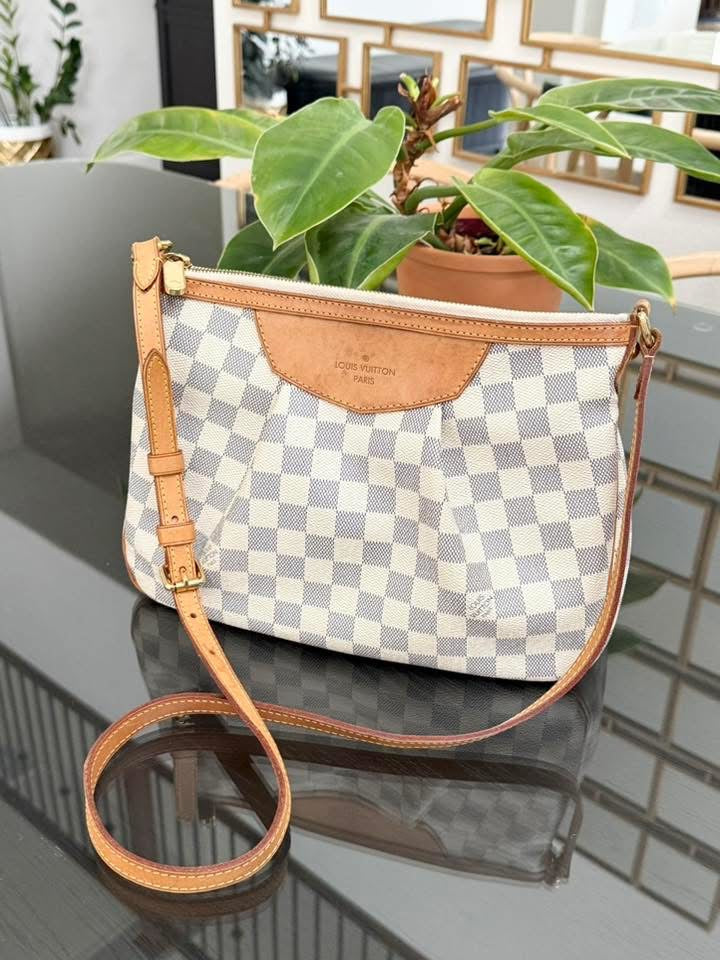 Siracusa PM Crossbody - 🗓️ Year: 2011